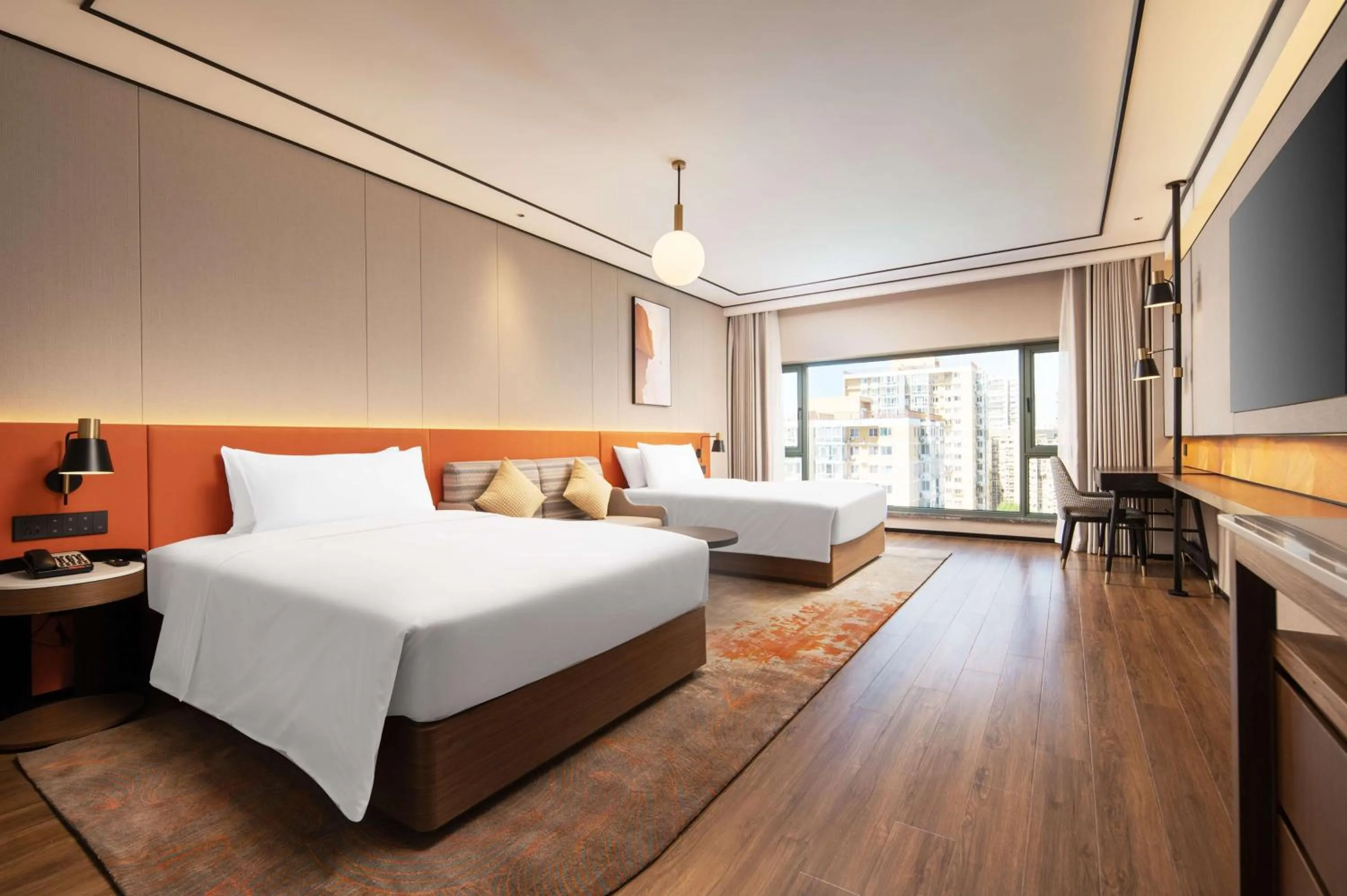 Living room, Bed in Hilton Garden Inn Beijing West Railway Station