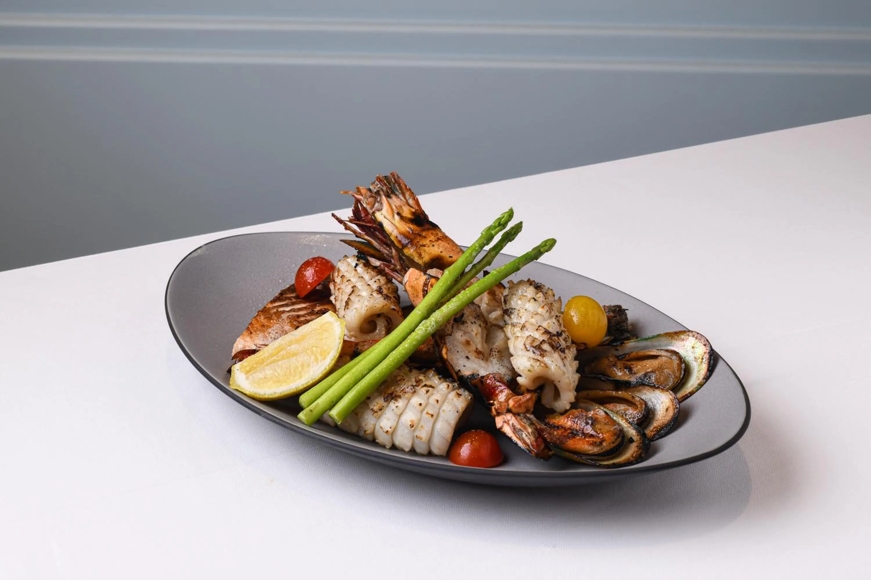 Restaurant/places to eat in Hilton Al Khobar King Fahd Causeway