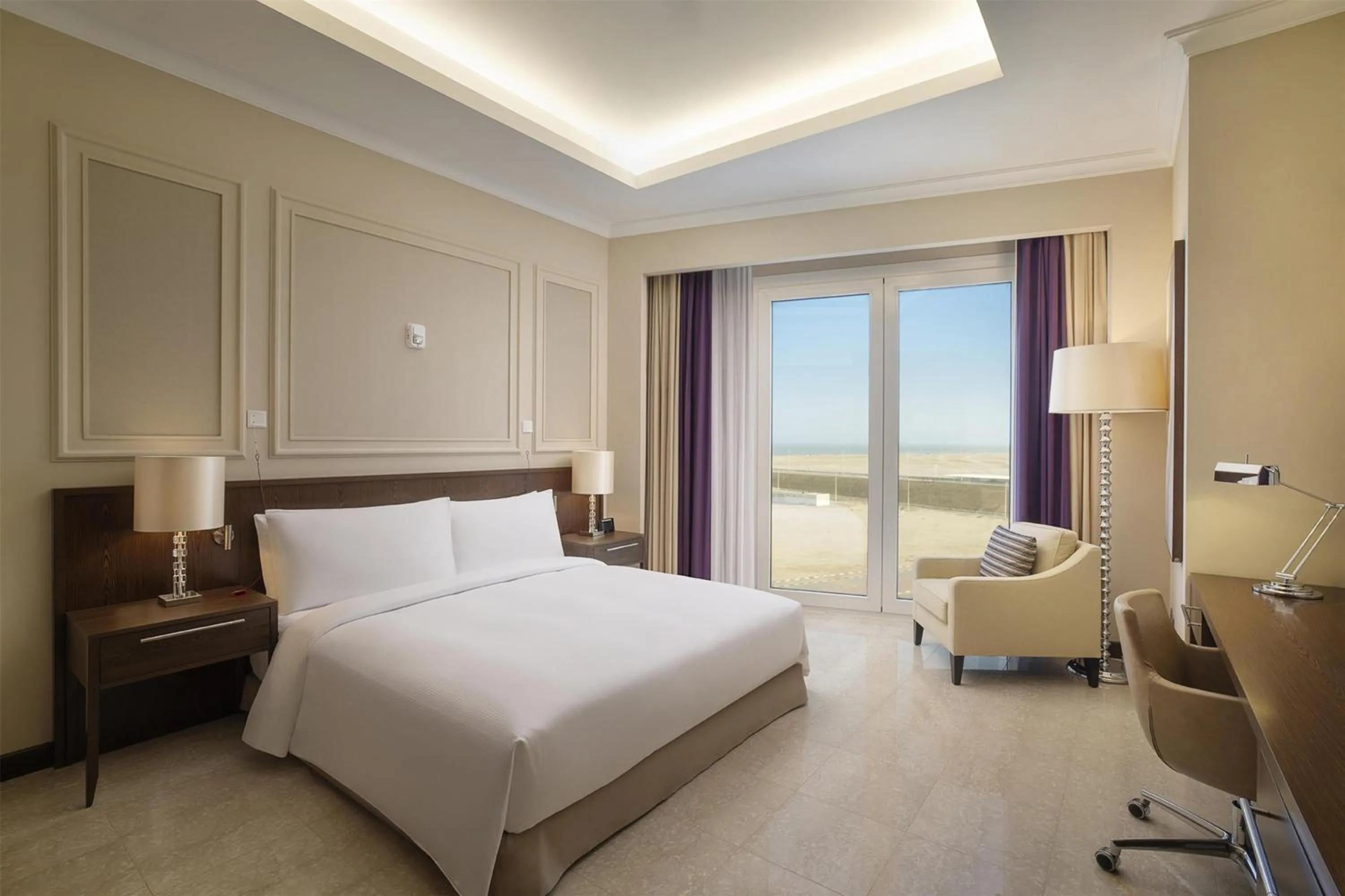 Bedroom, Bed in Hilton Al Khobar King Fahd Causeway