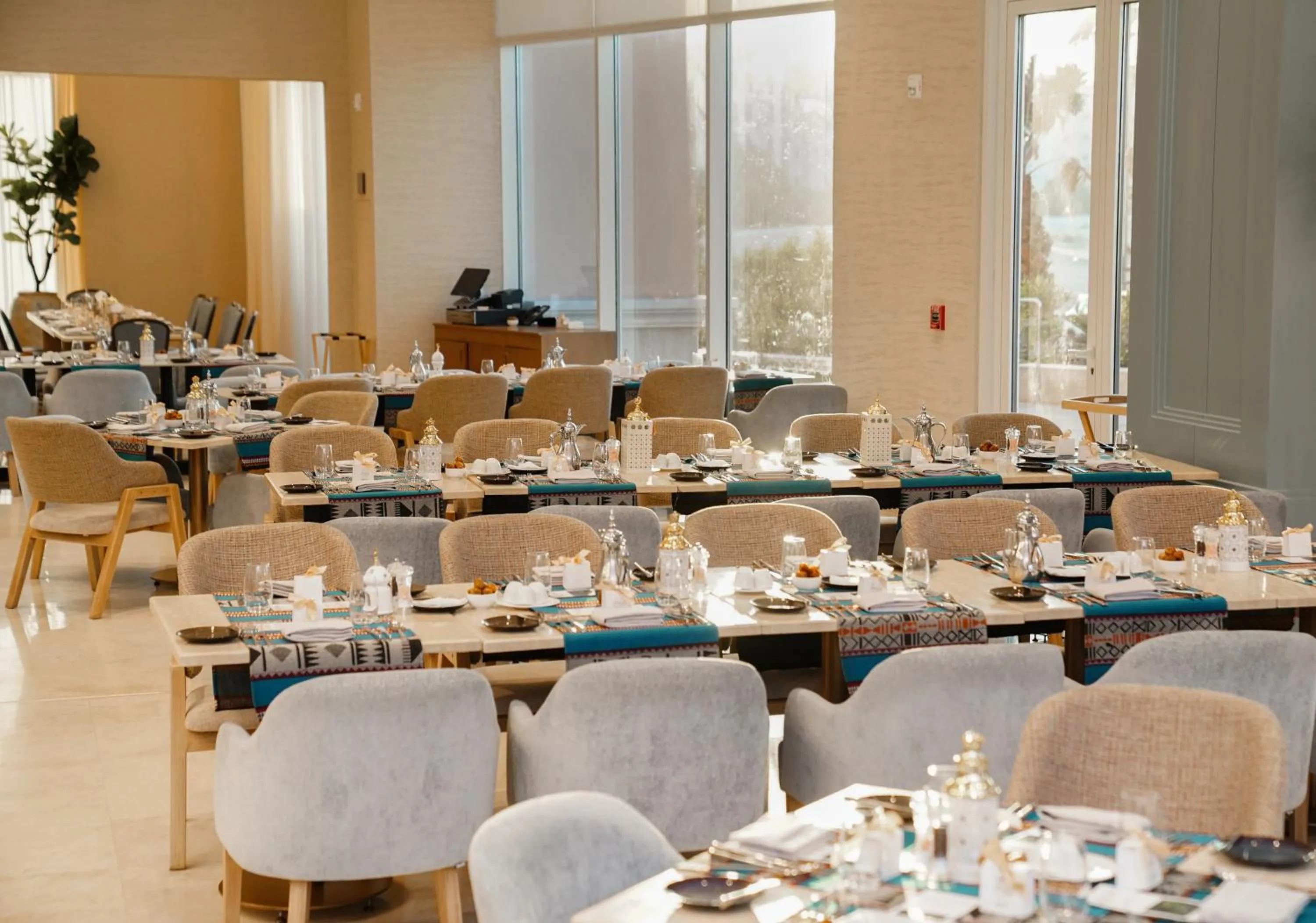 Restaurant/places to eat in Hilton Al Khobar King Fahd Causeway