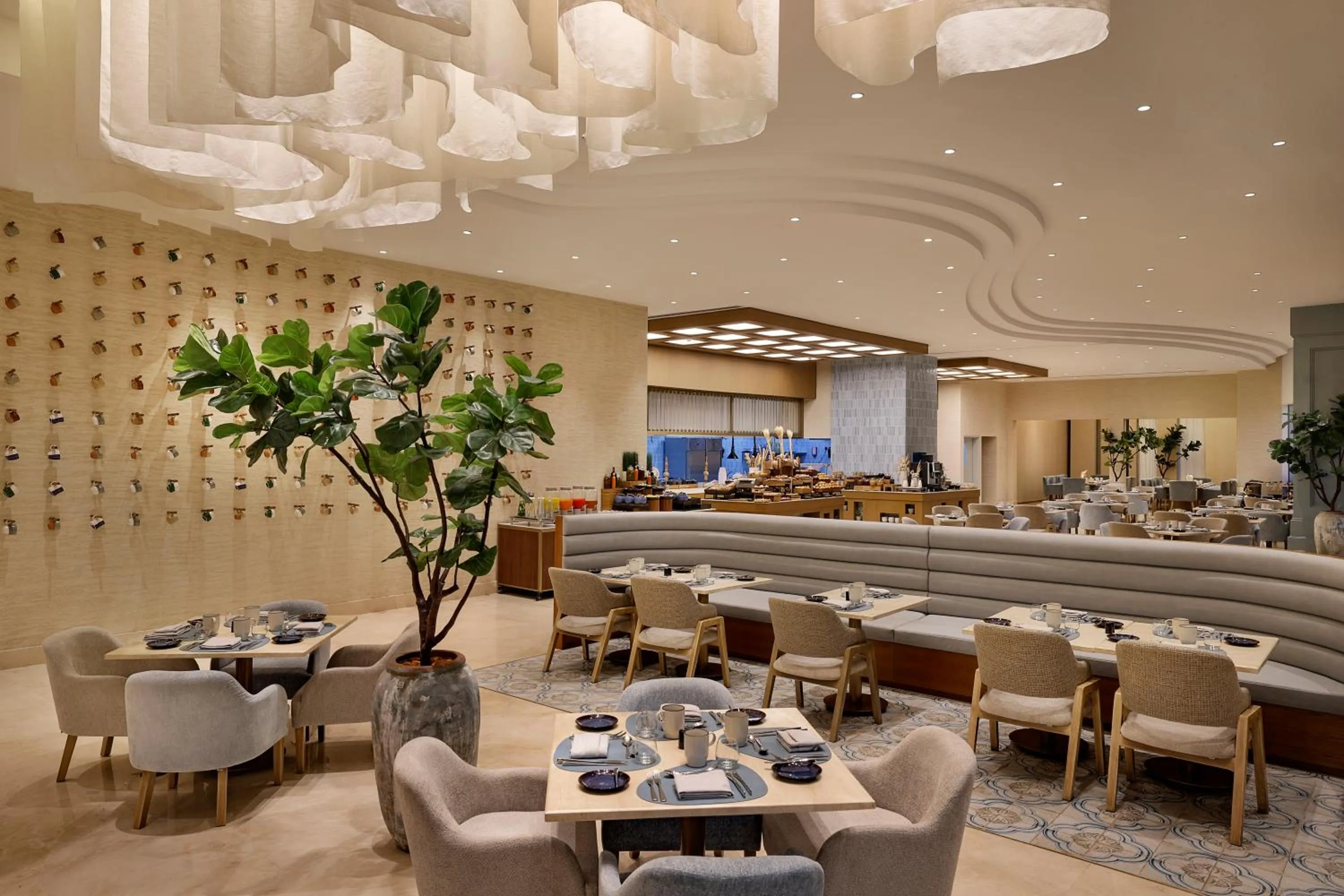 Restaurant/places to eat in Hilton Al Khobar King Fahd Causeway