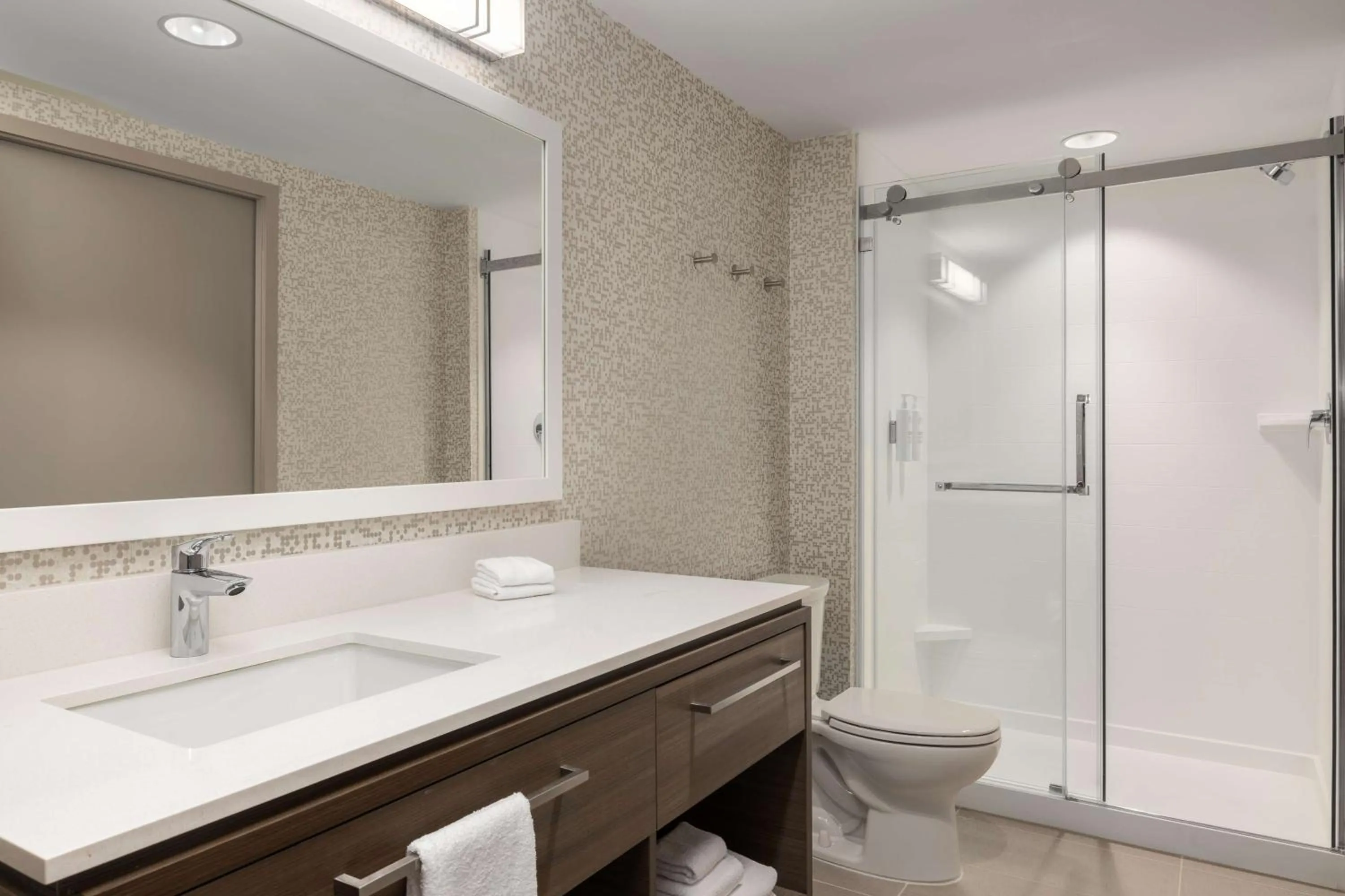 Bathroom in Home2 Suites By Hilton Virginia Beach Princess Anne