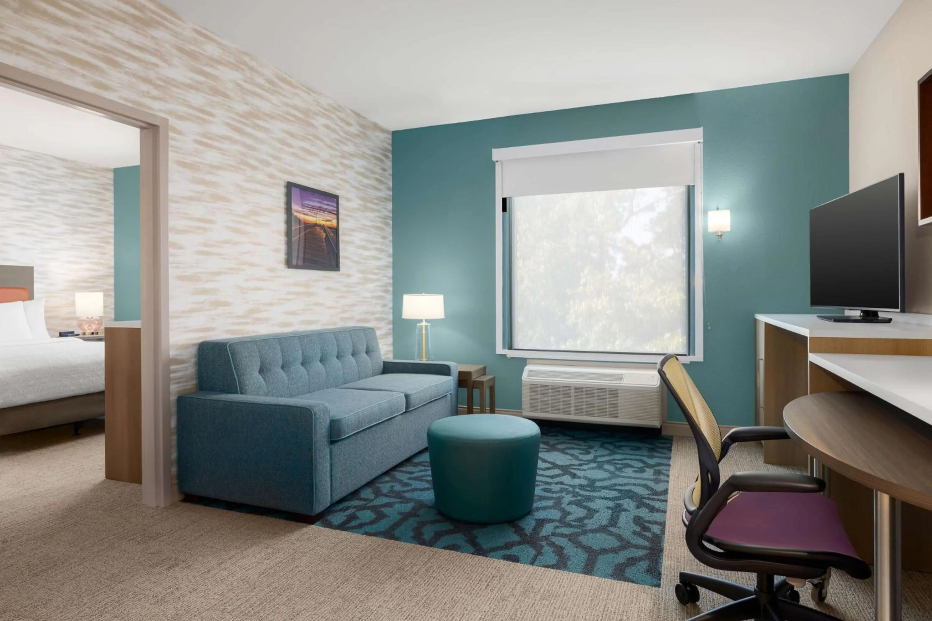 Living room, Bed in Home2 Suites By Hilton Virginia Beach Princess Anne