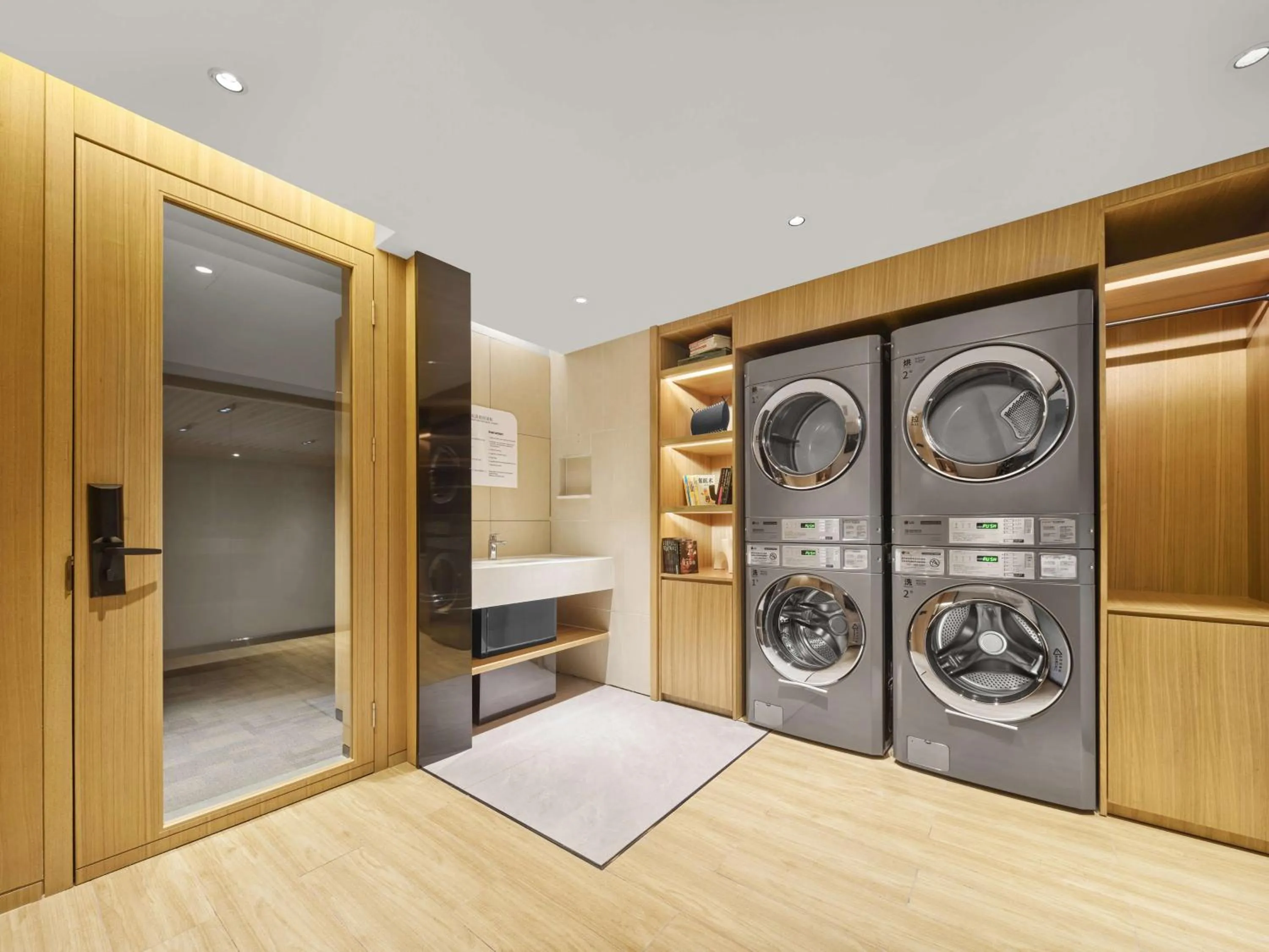 Property building, Bed in Hilton Garden Inn Jinzhong Yuci