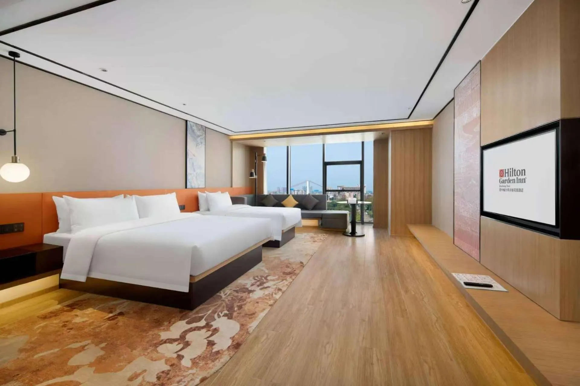 Photo of the whole room, Bed in Hilton Garden Inn Jinzhong Yuci