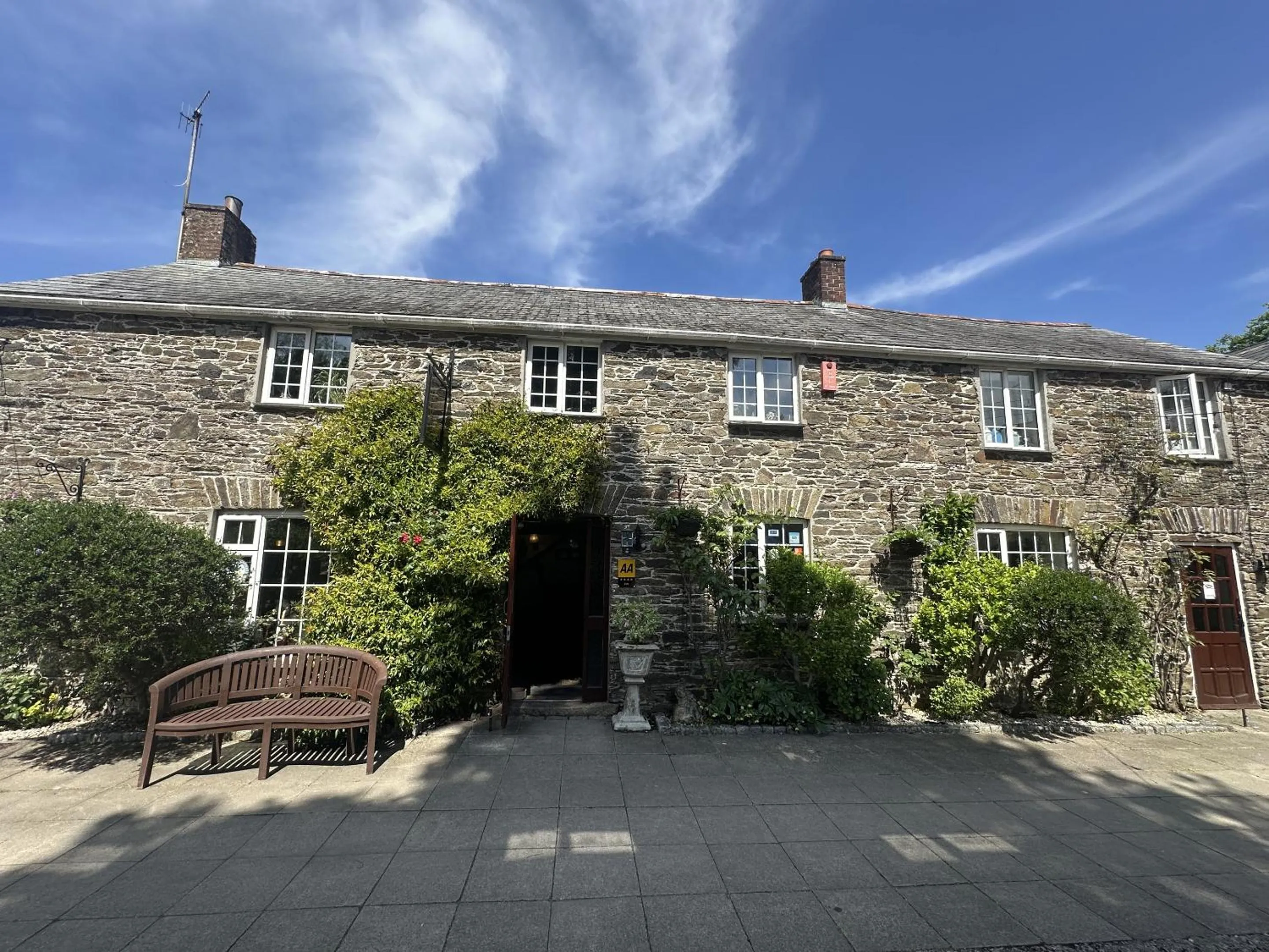 Garden in The Crooked Inn