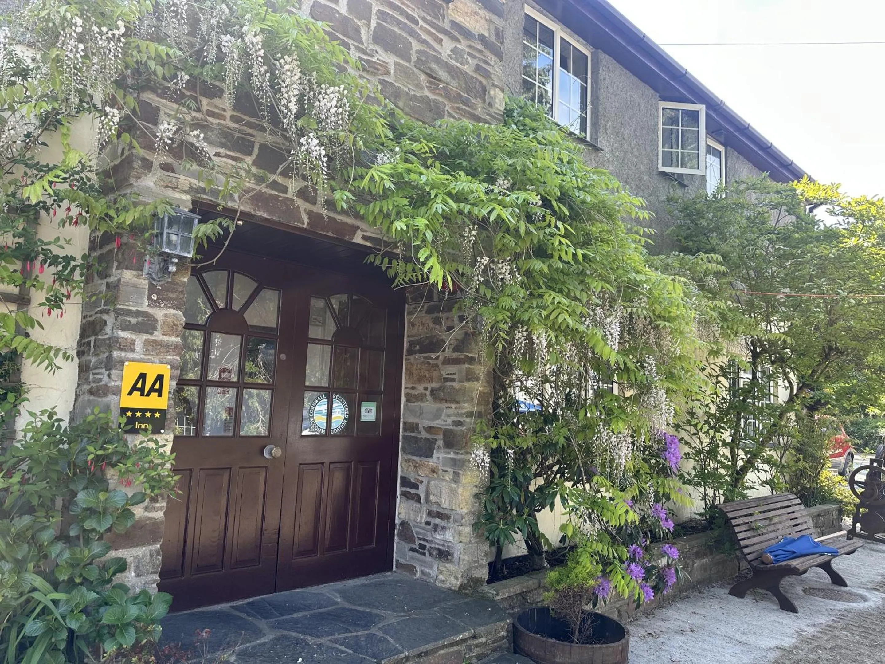 Garden in The Crooked Inn
