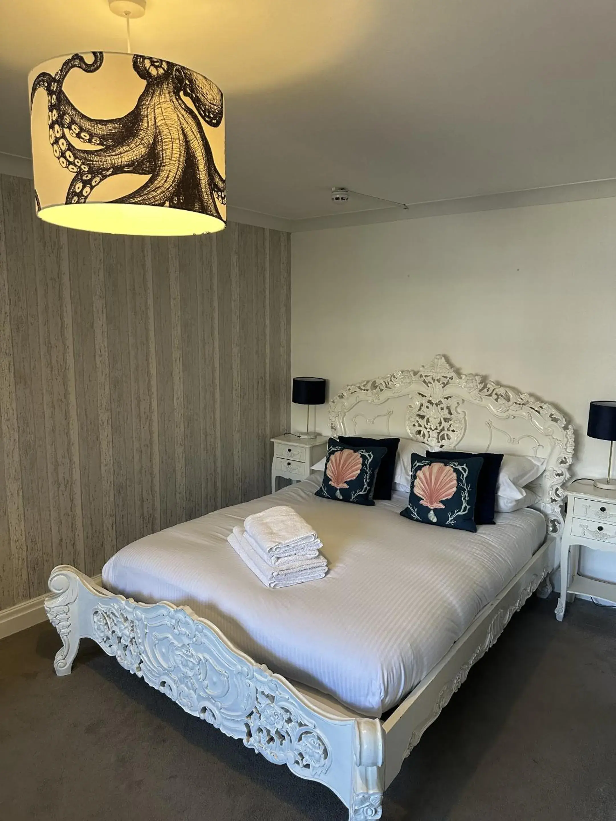 Standard King Room - single occupancy in The Crooked Inn Standard King Room - single occupancy in The Crooked Inn