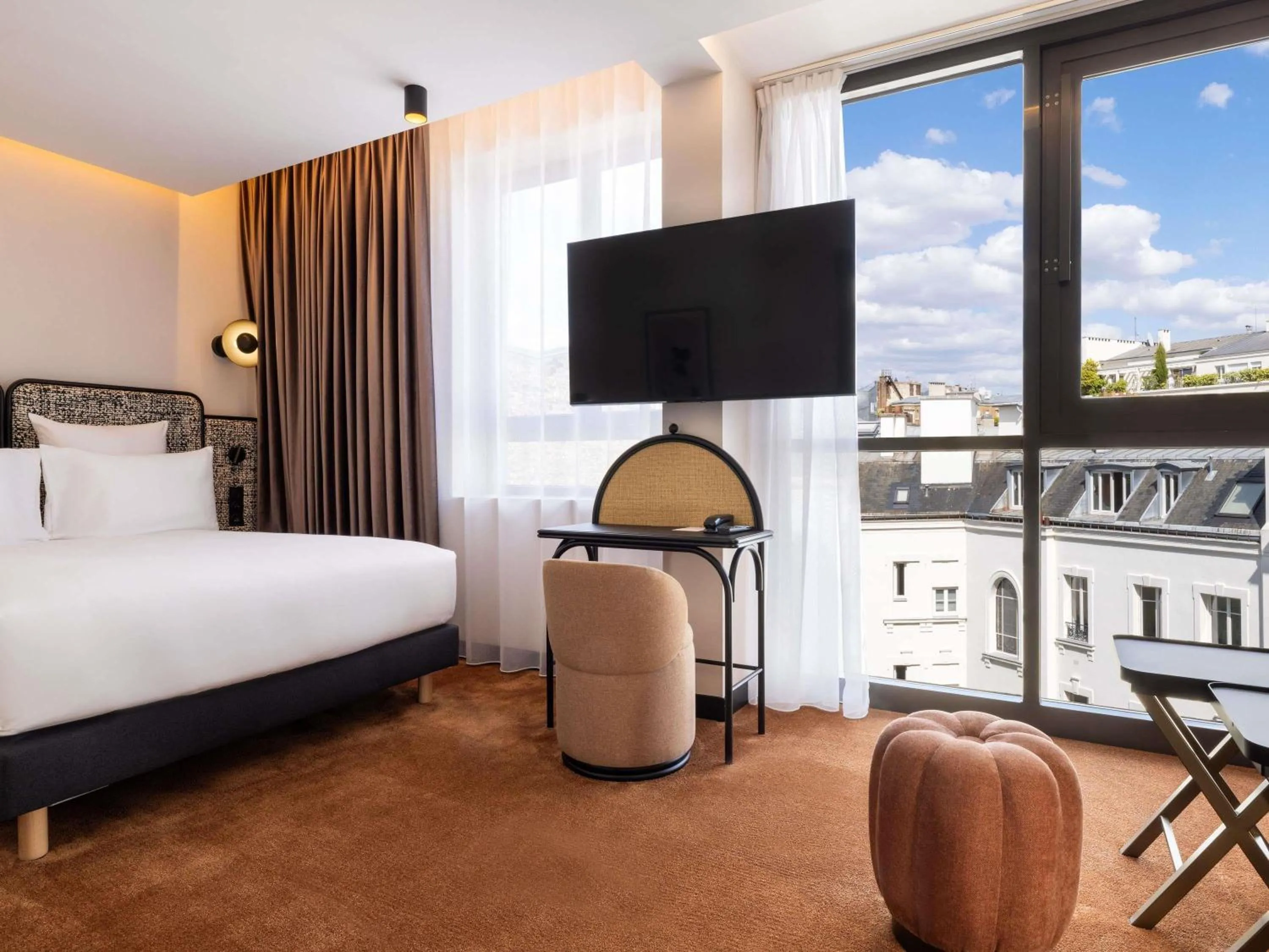 Bedroom, Bed in Hotel Maison Hamelin Paris - Handwritten Collection