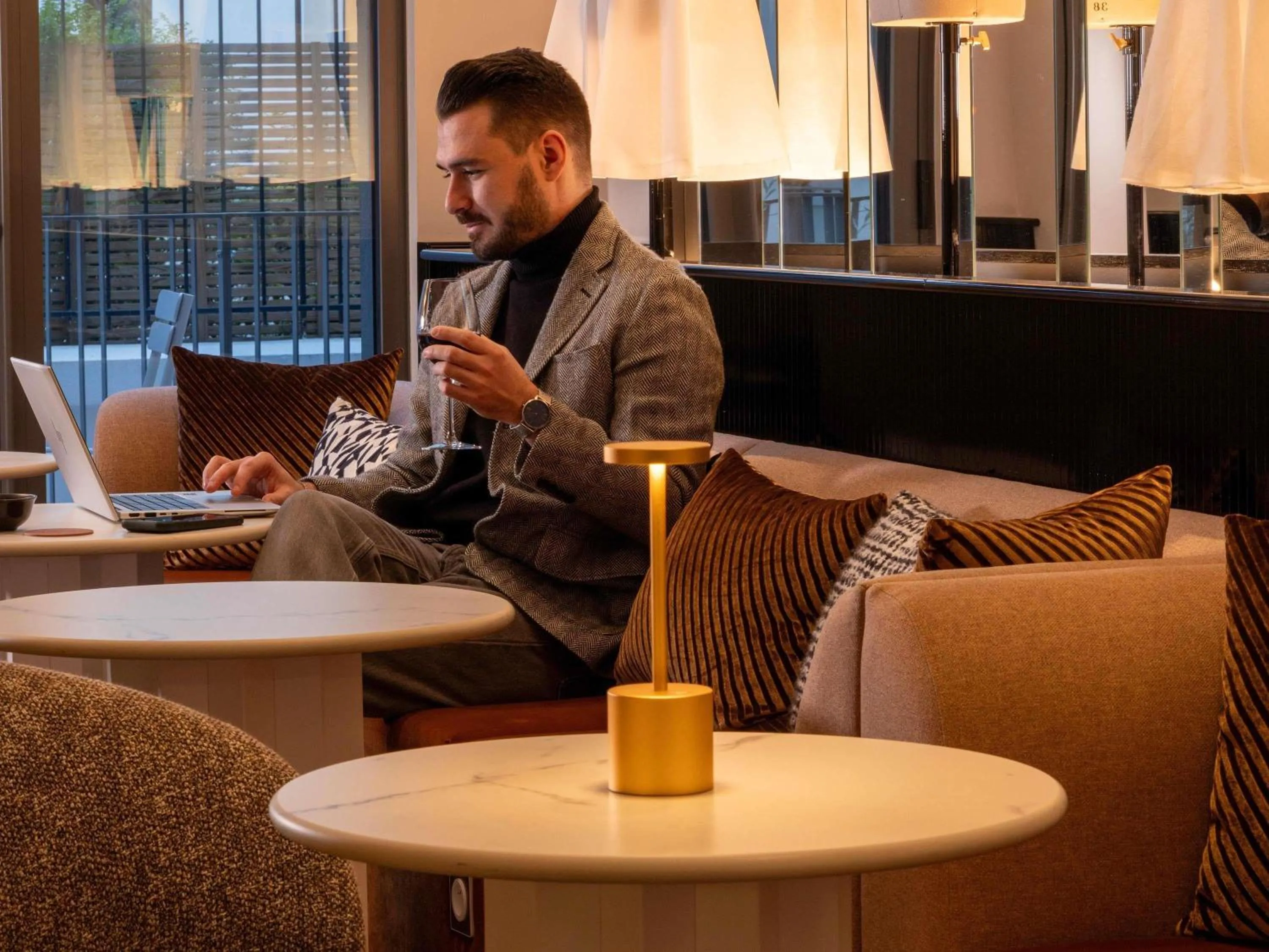 Lounge or bar in Hotel Maison Hamelin Paris - Handwritten Collection