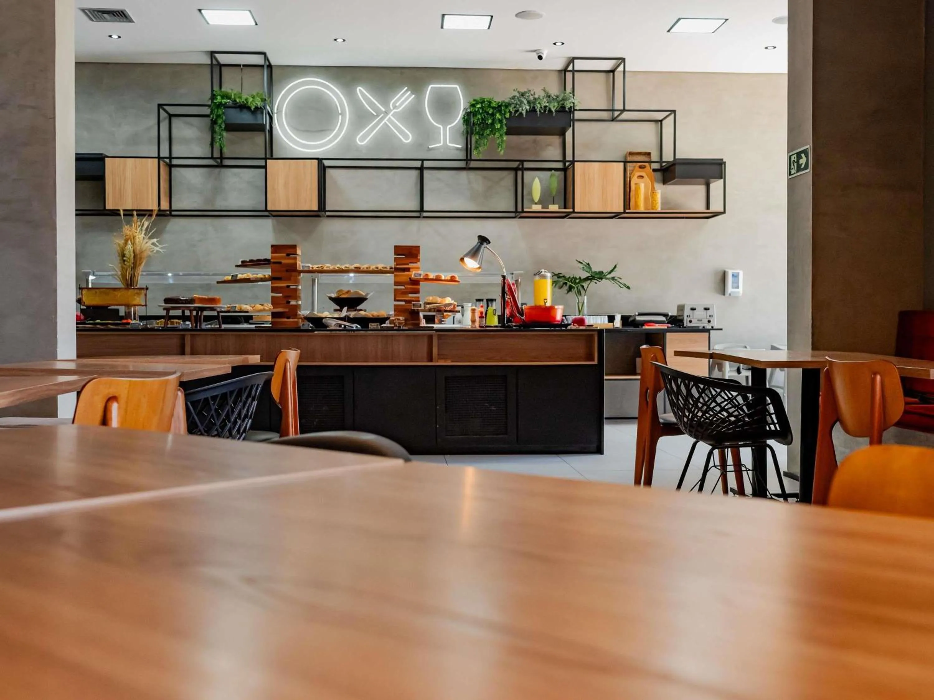 Restaurant/places to eat in ibis Lavras