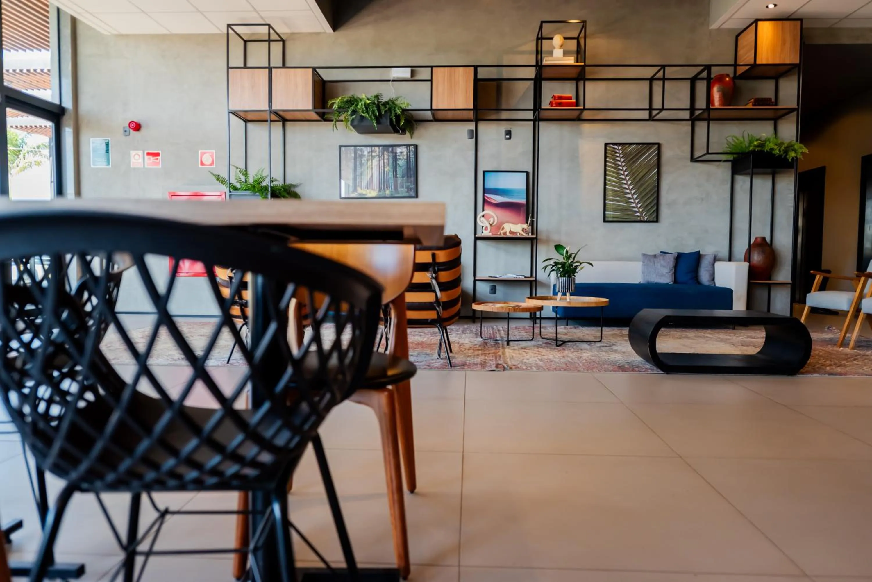 Seating area in ibis Lavras