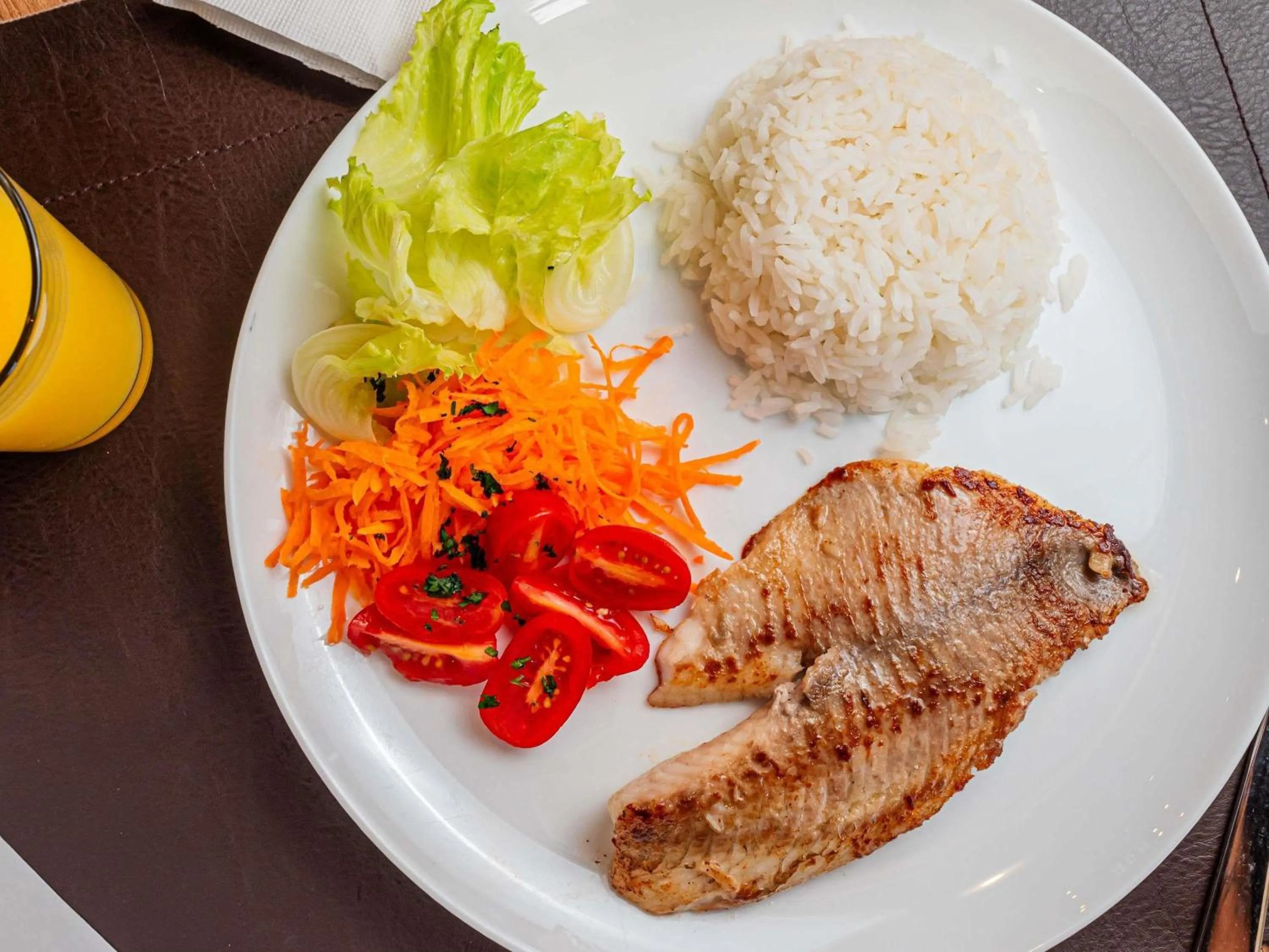 Restaurant/places to eat in ibis Lavras