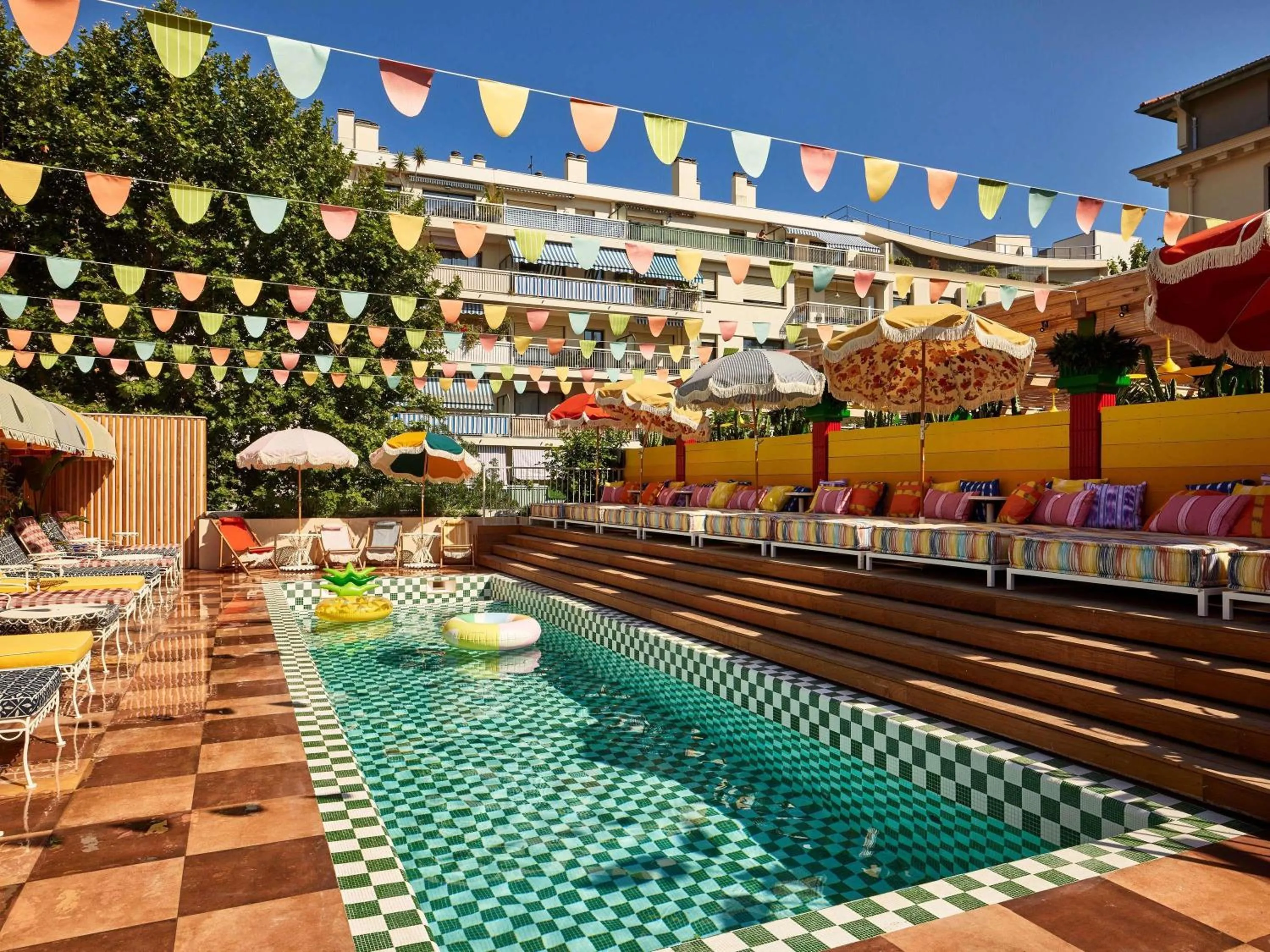 Property building in Mama Shelter Nice