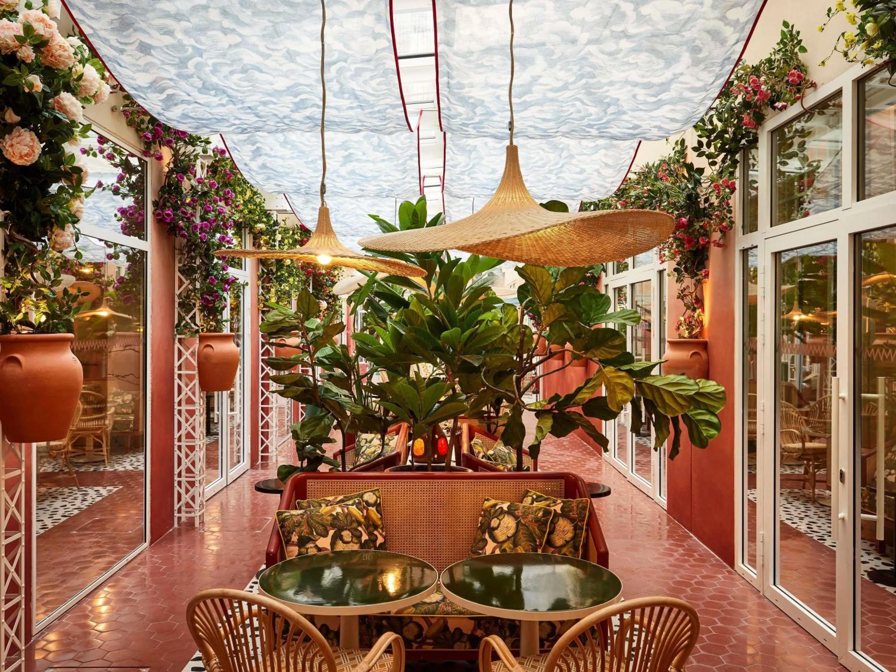 Property building in Mama Shelter Nice