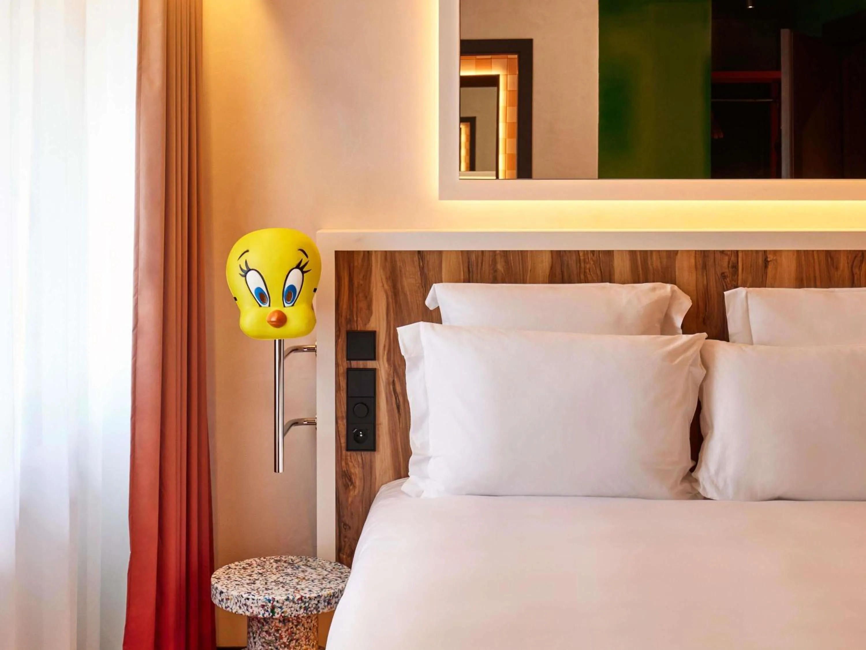 Bedroom, Bed in Mama Shelter Nice