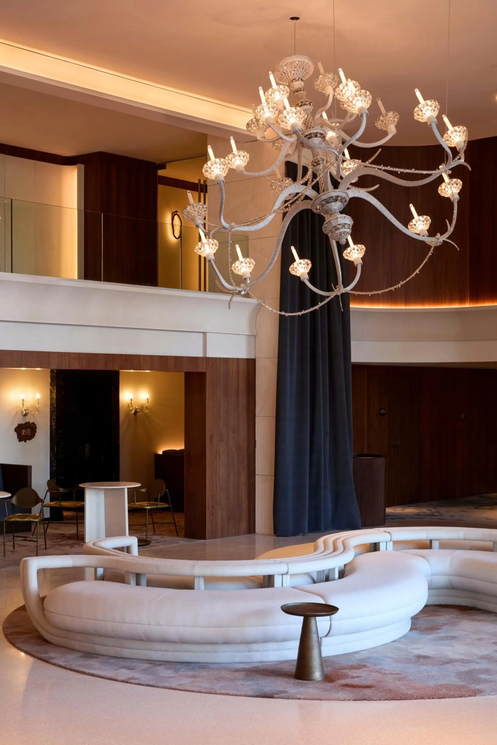 Lobby or reception in SLS Barcelona