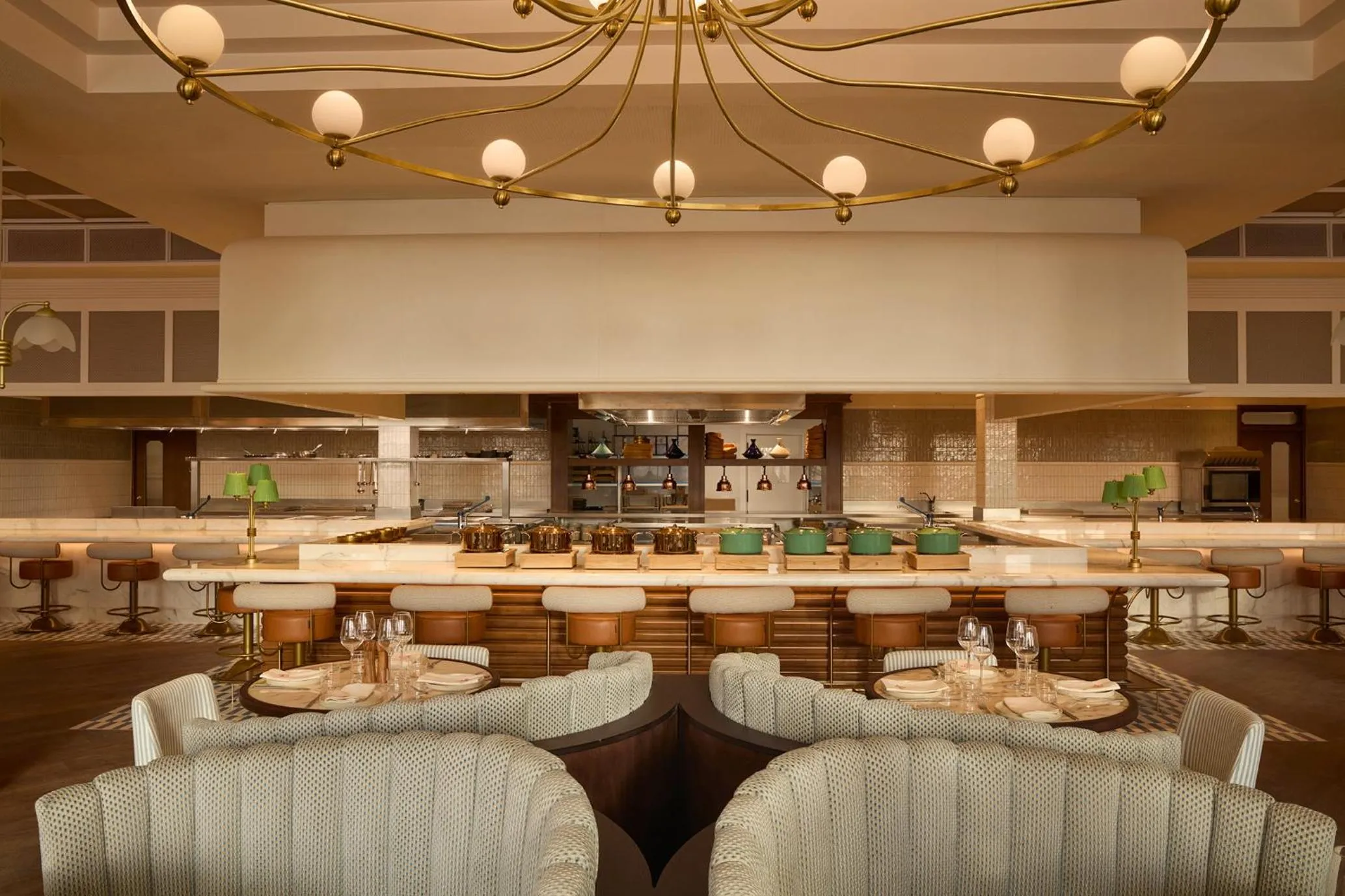 Restaurant/places to eat in SLS Barcelona