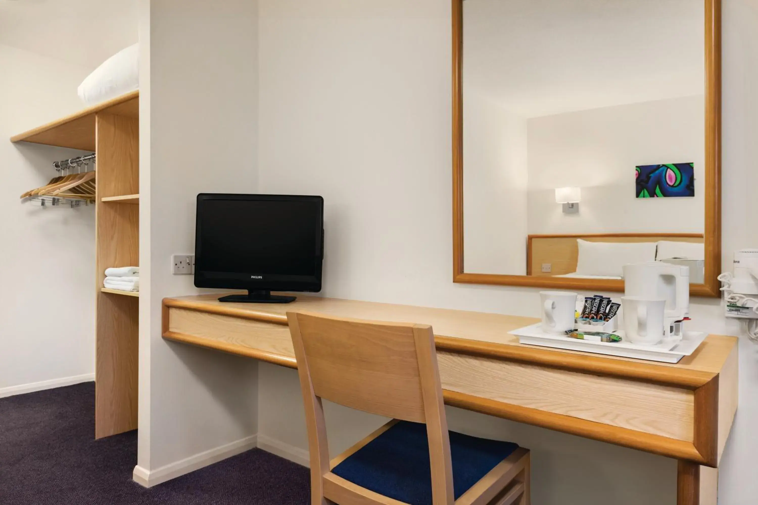 Twin Room - Disability Access in Days Inn Bridgend Cardiff Twin Room - Disability Access in Days Inn Bridgend Cardiff