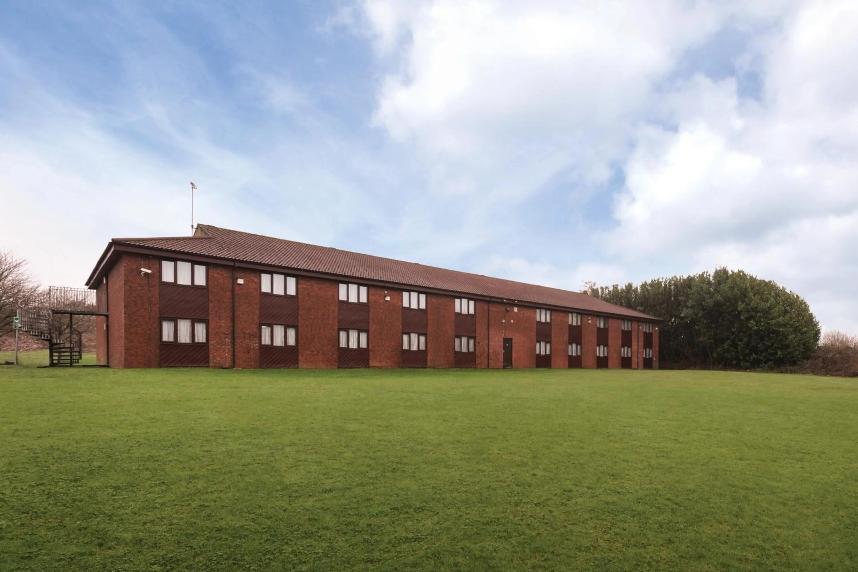 Garden in Days Inn Bridgend Cardiff