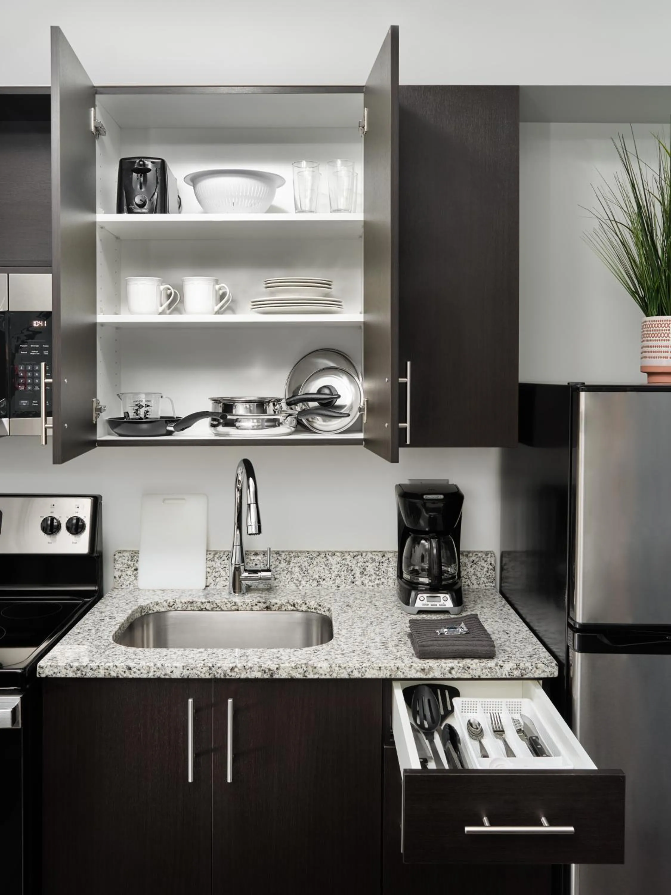stayAPT Suites Charlotte North