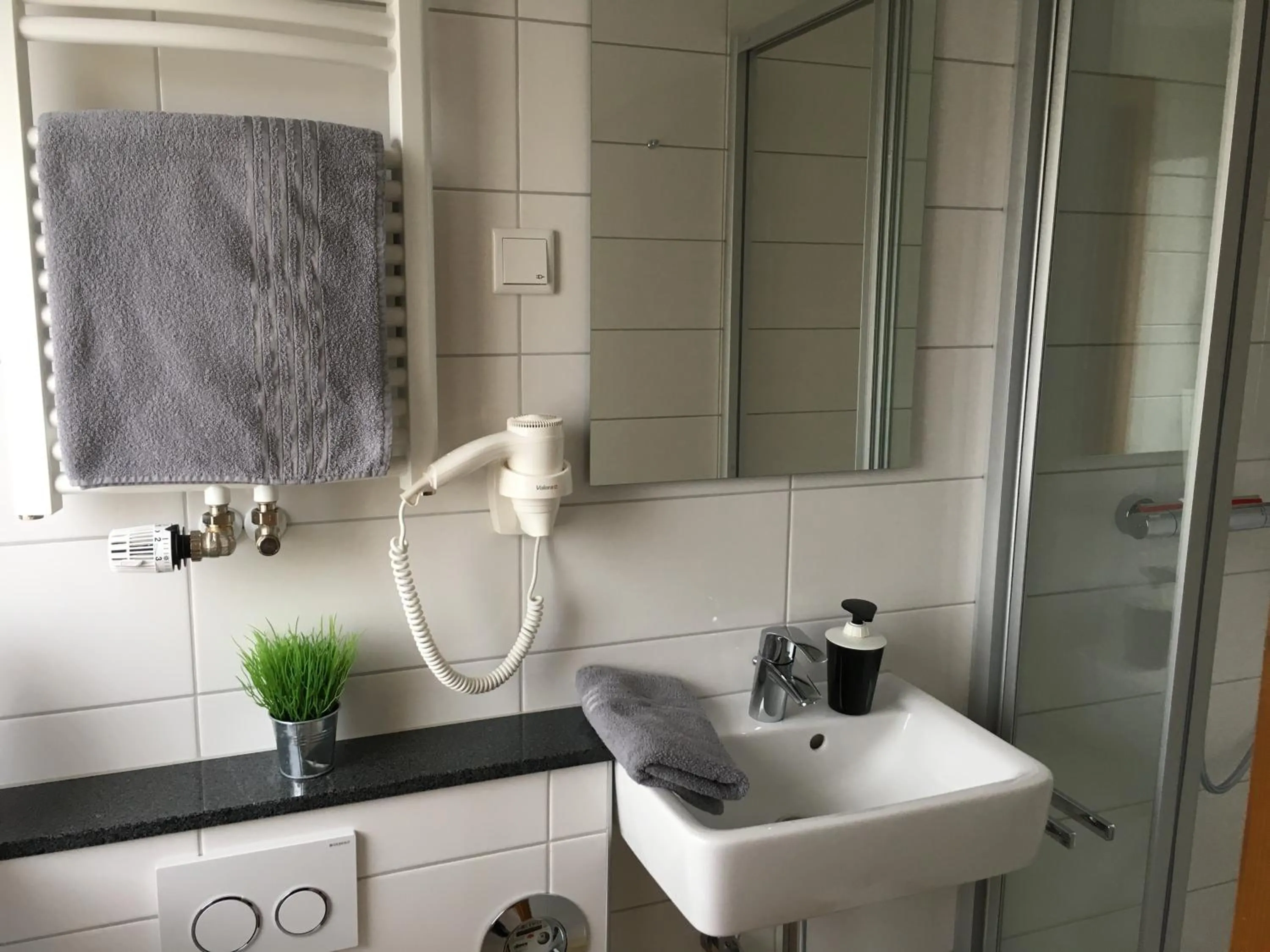 Bathroom in Hotel Gute Nacht