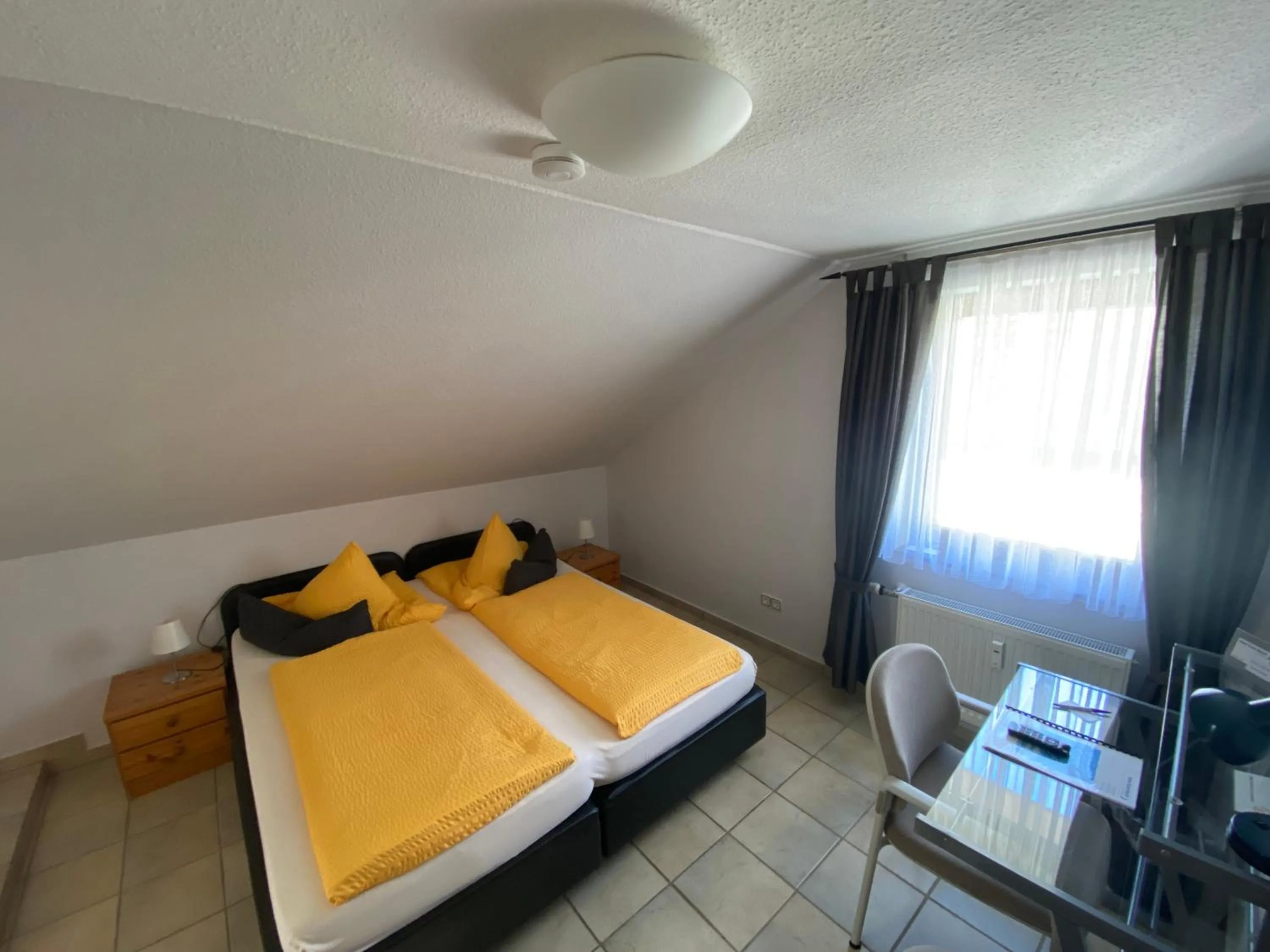 Bed in Hotel Gute Nacht