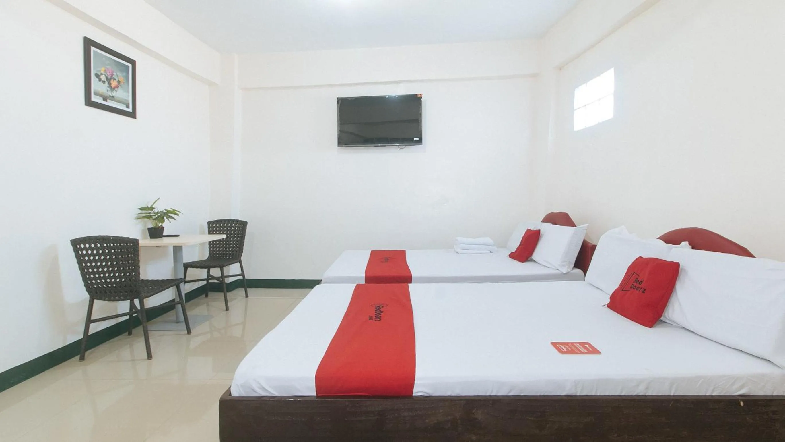 TV and multimedia, Bed in RedDoorz @ Western Bicutan Transients Inn