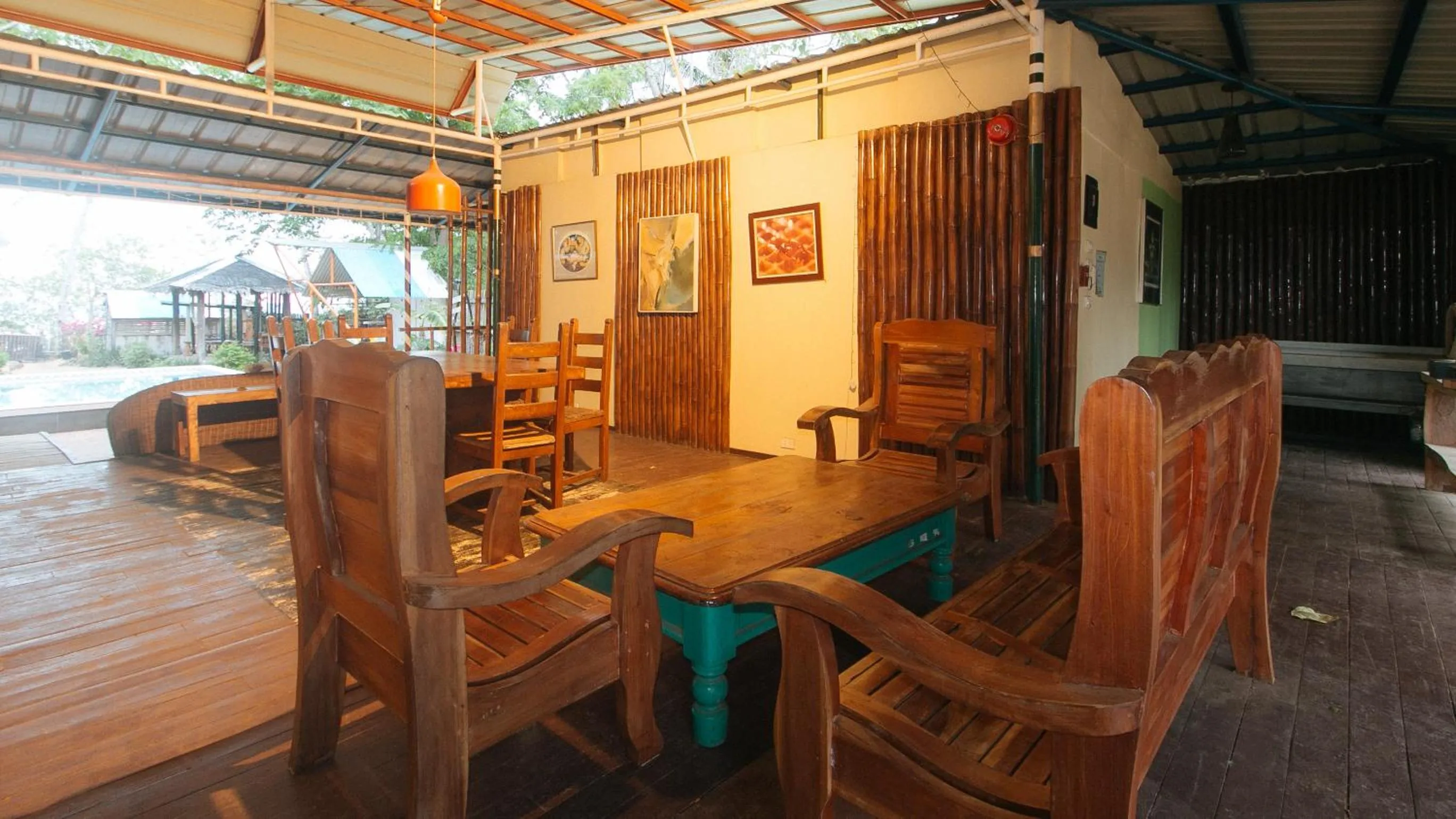 Seating area in The Clara Beach and Guest House