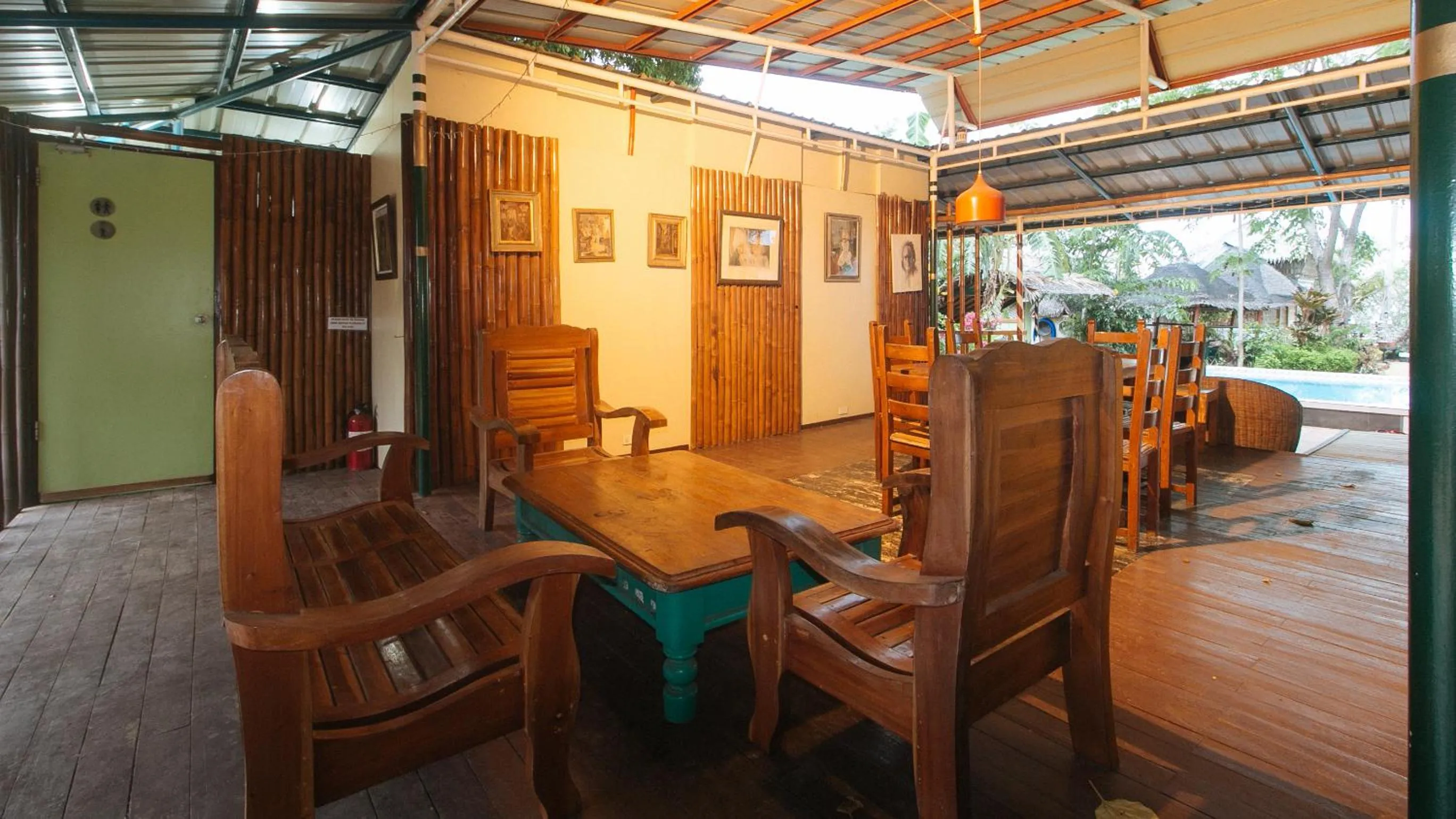 Seating area in The Clara Beach and Guest House