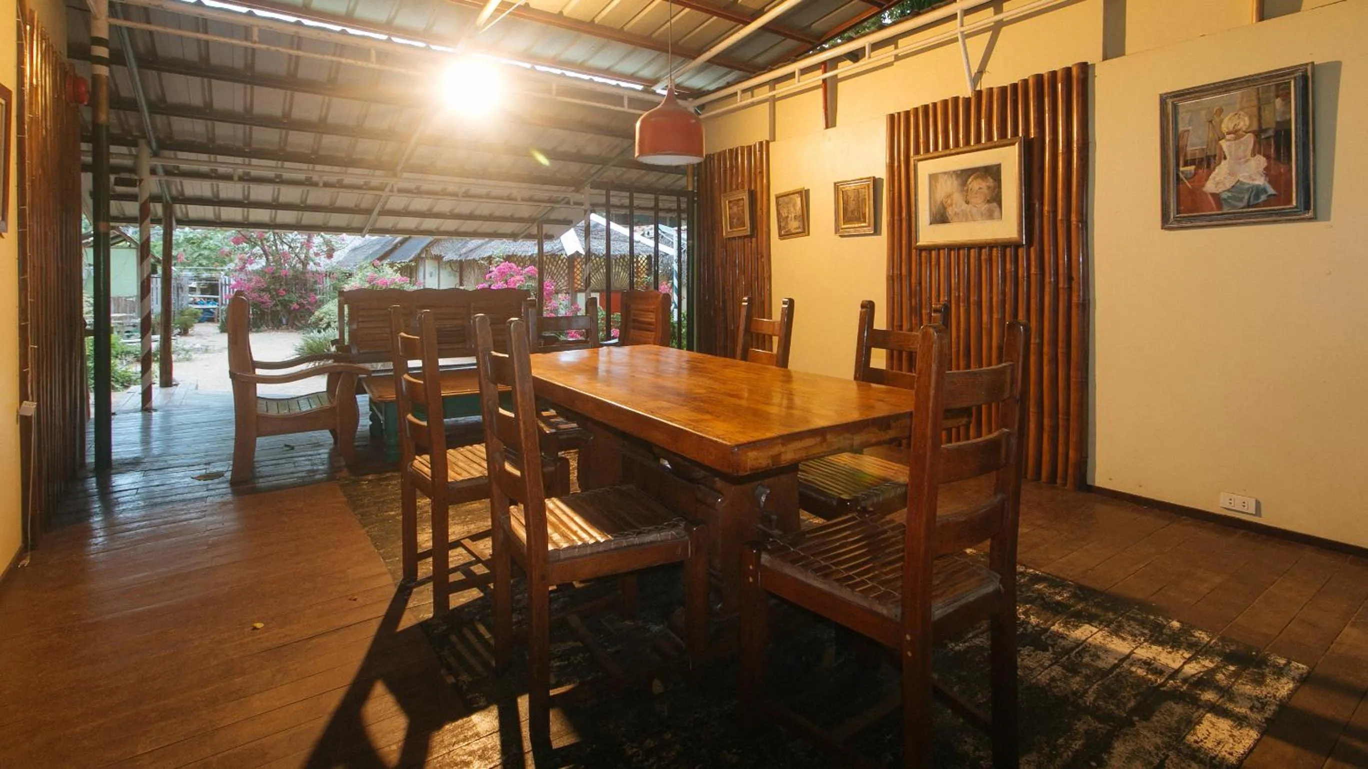 Seating area in The Clara Beach and Guest House