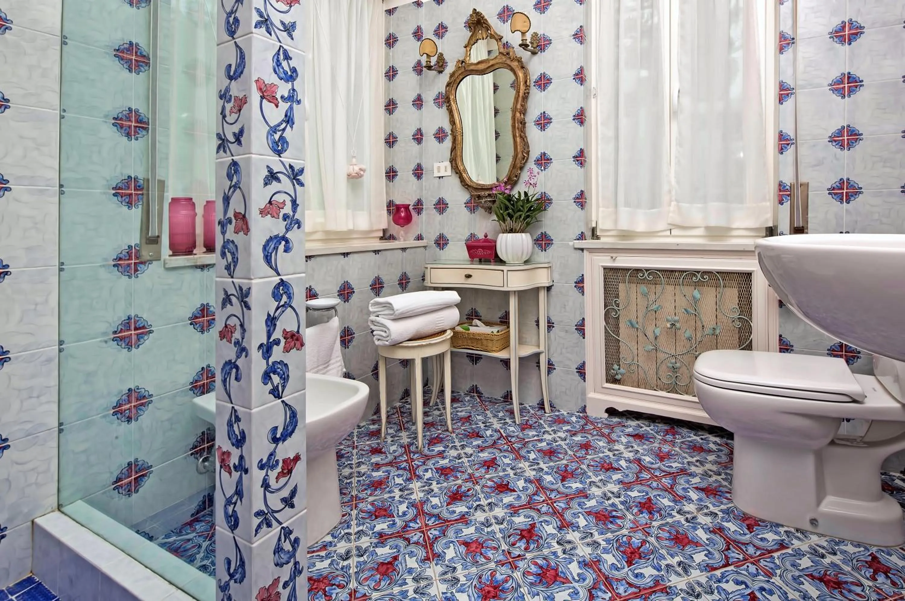 Toilet in Villa Silia