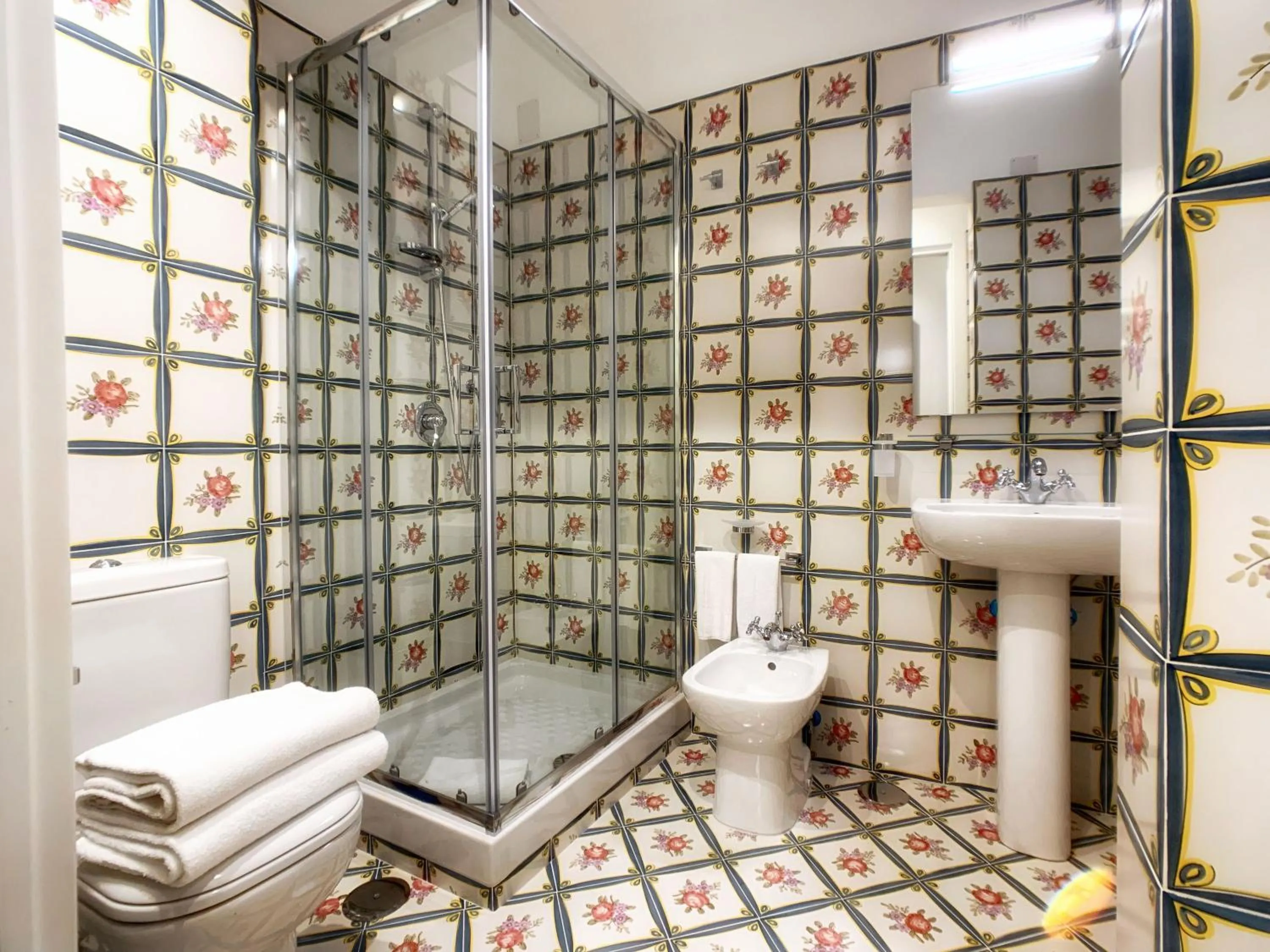 Shower in Villa Silia