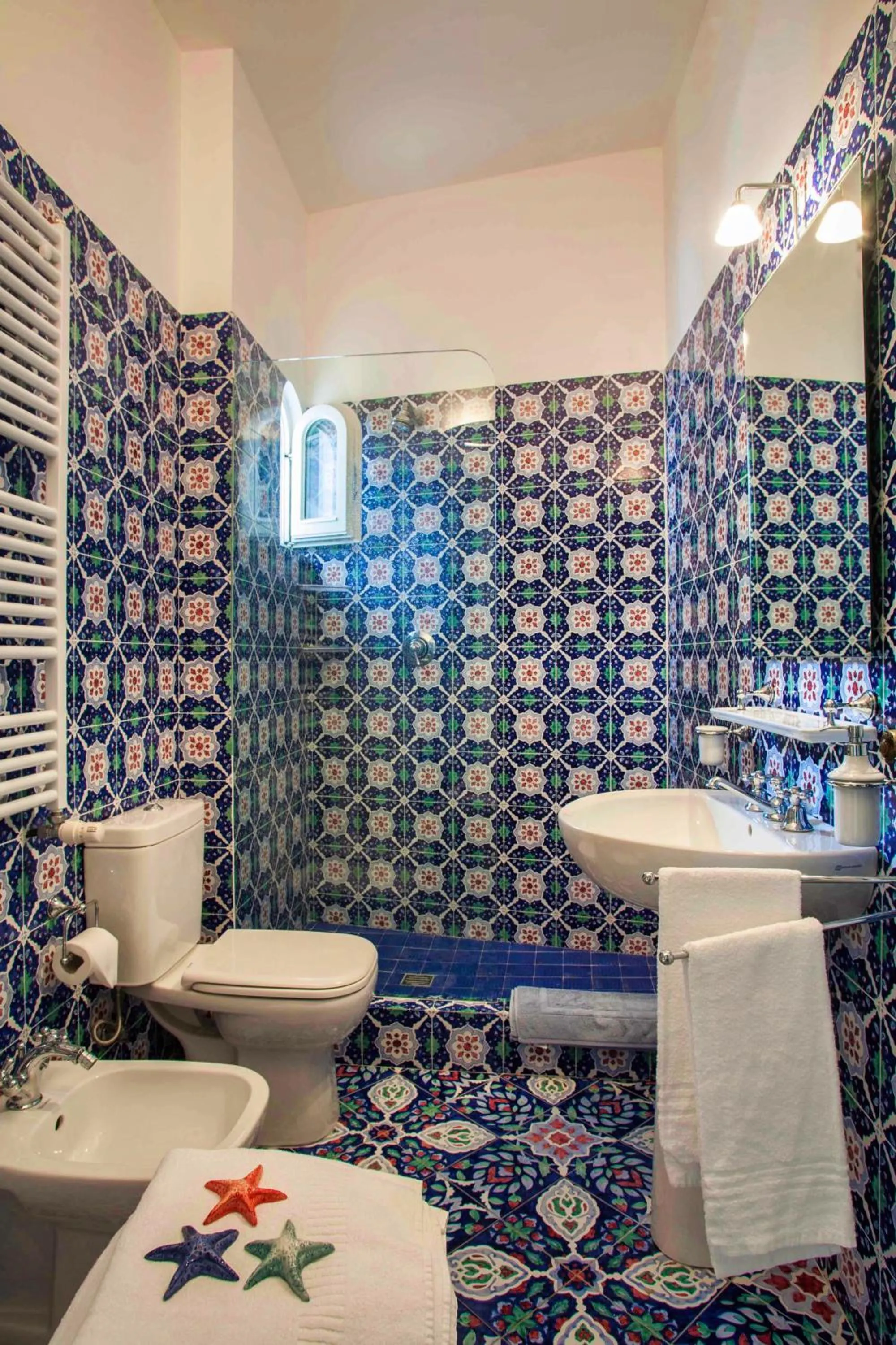 Shower in Villa Silia