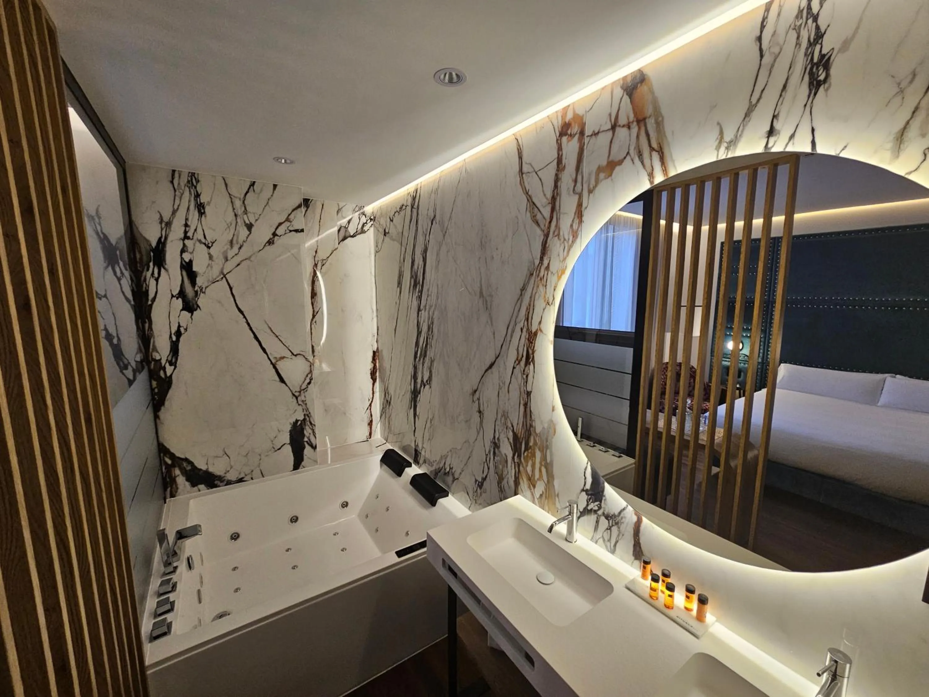 Hot Tub in Hotel Las Tres Campanas