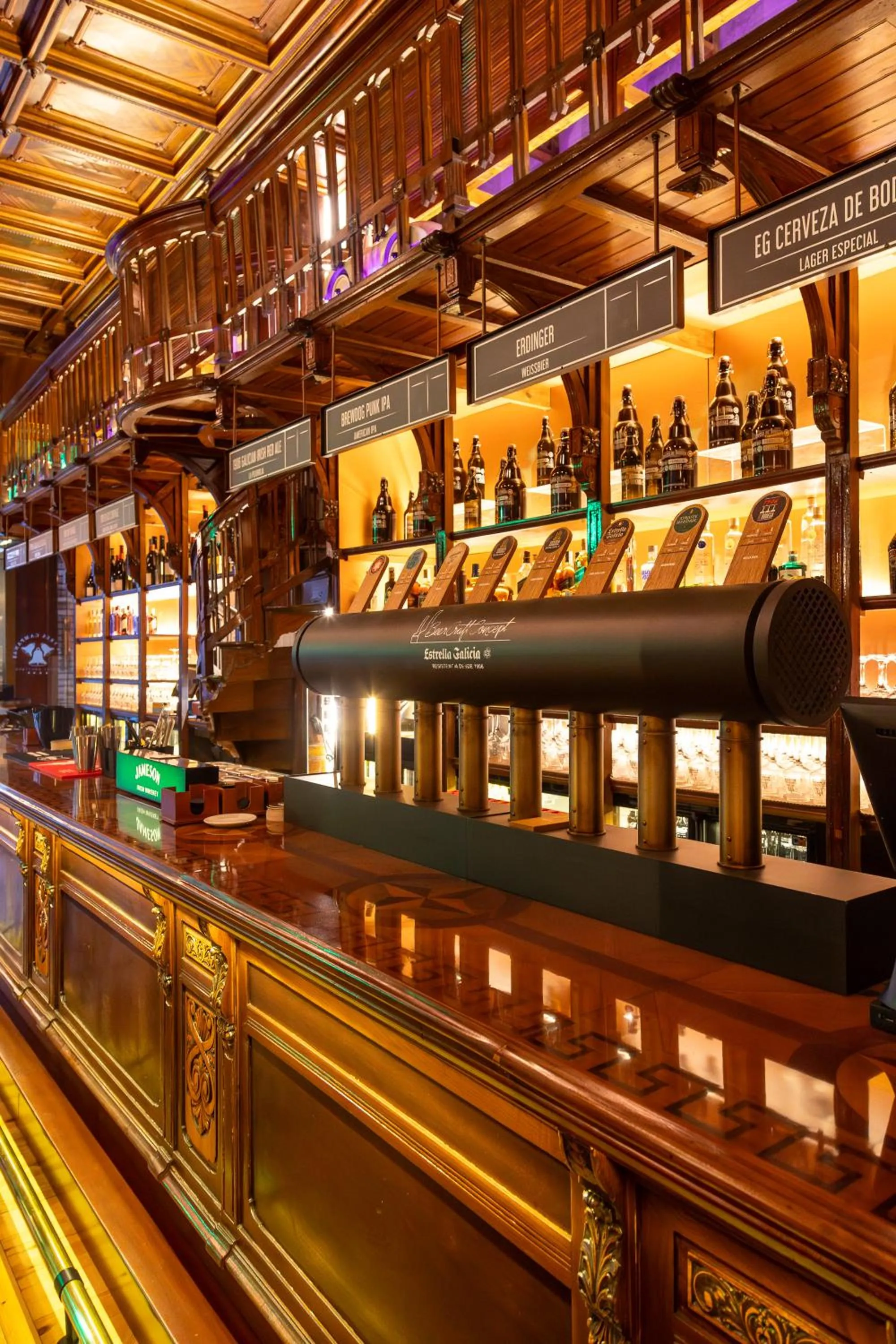 Restaurant/places to eat in Hotel Las Tres Campanas