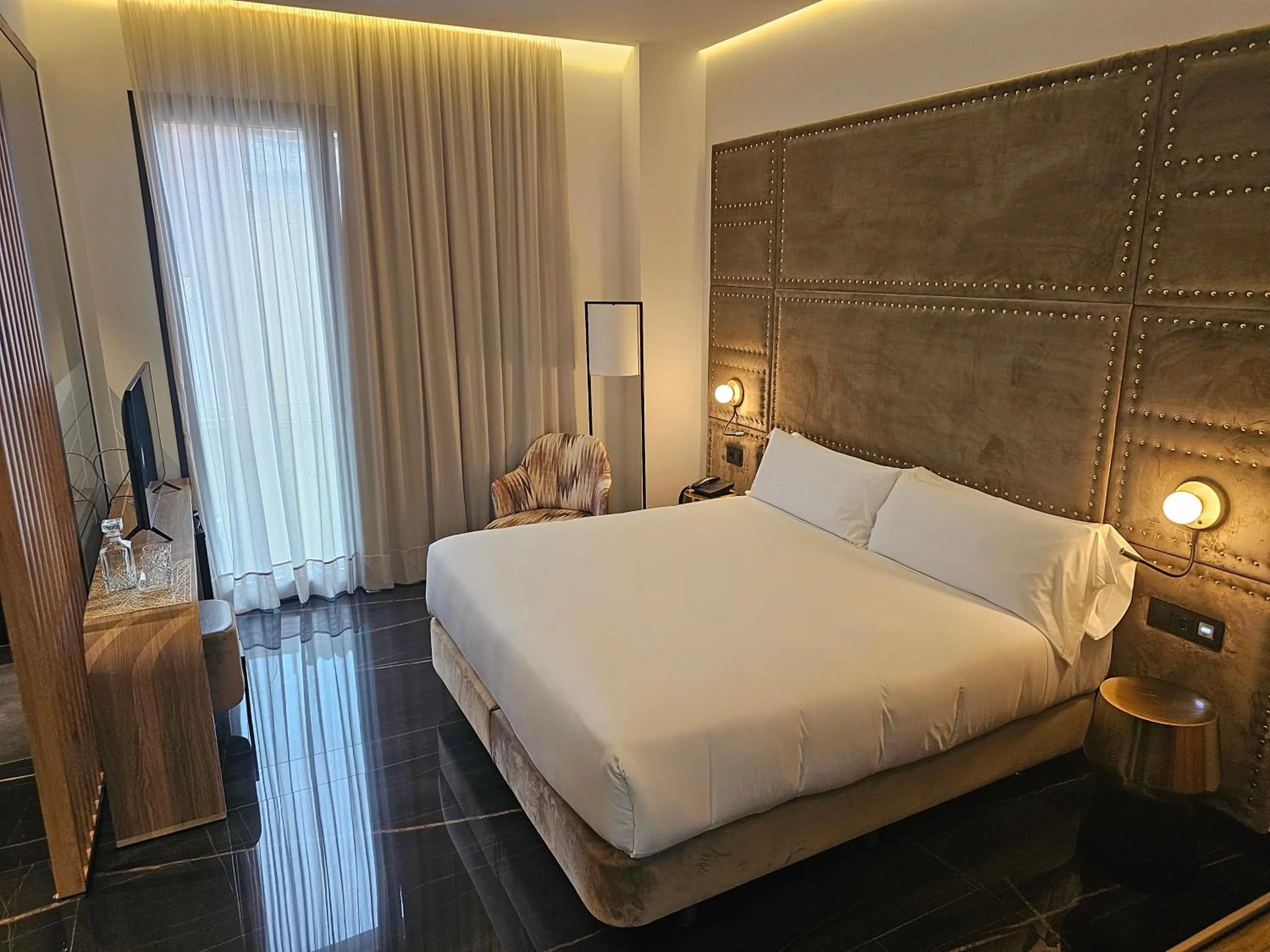 Double or Twin Room in Hotel Las Tres Campanas