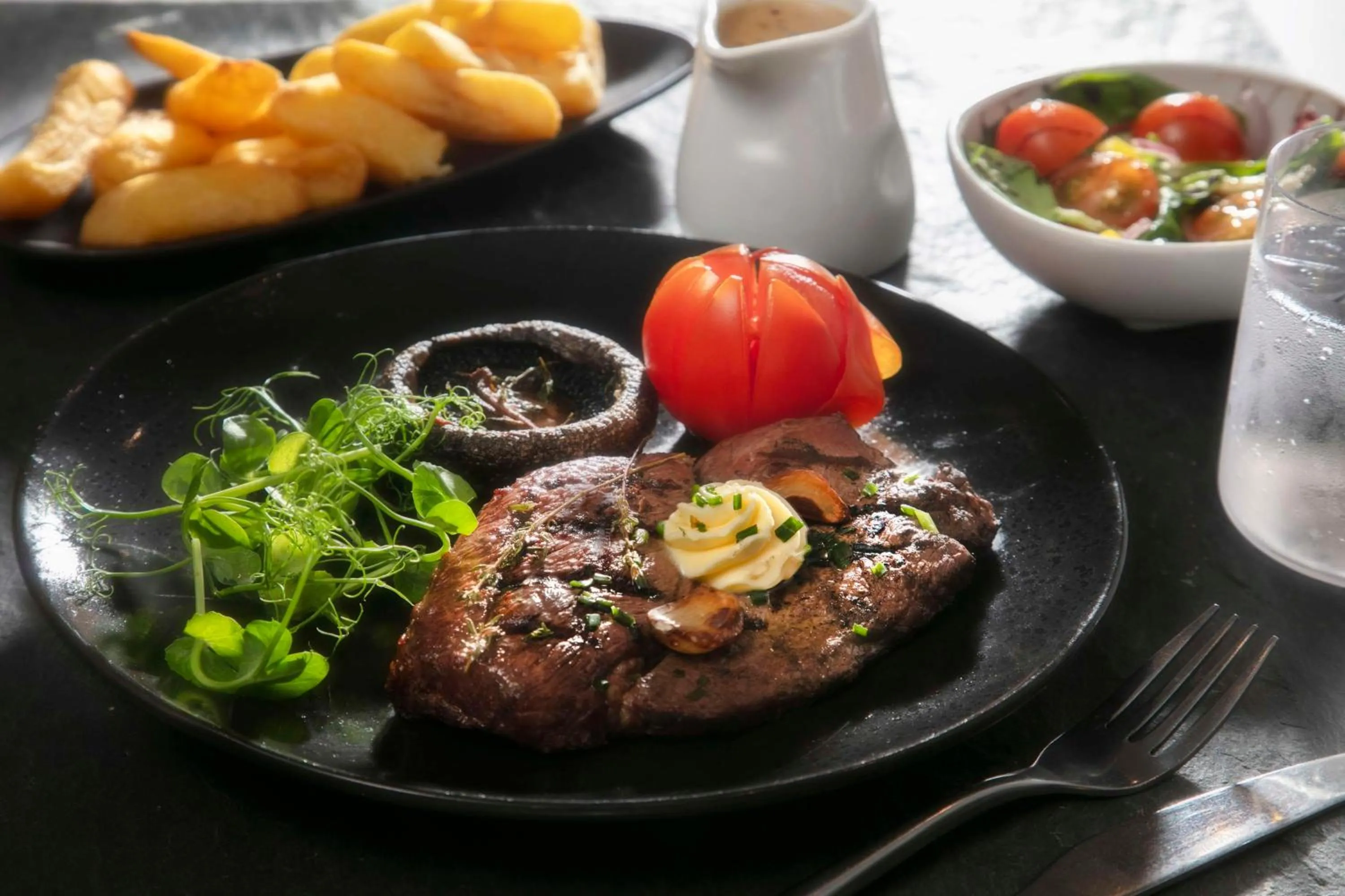 Restaurant/places to eat in Best Western Premier Heronston Hotel & Spa