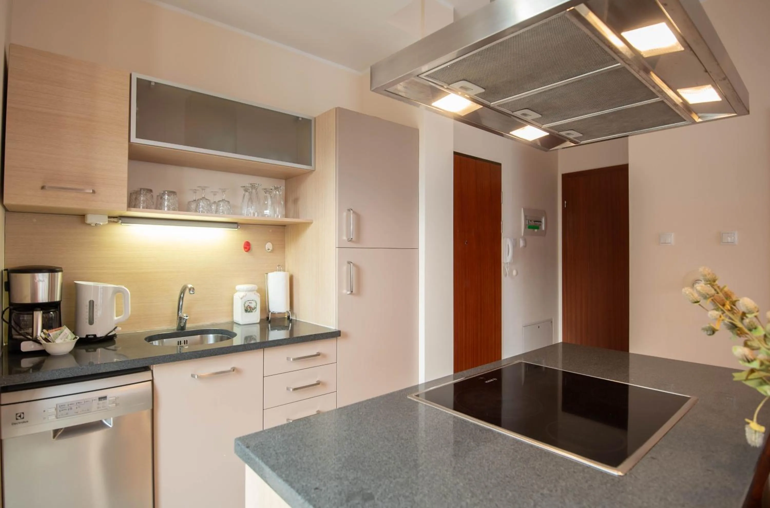 Coffee/tea facilities in Apartamenty Na Wyspie - Baltic Park - Apartamenty z sypialnią i parkingiem - ul Uzdrowiskowa 24-34