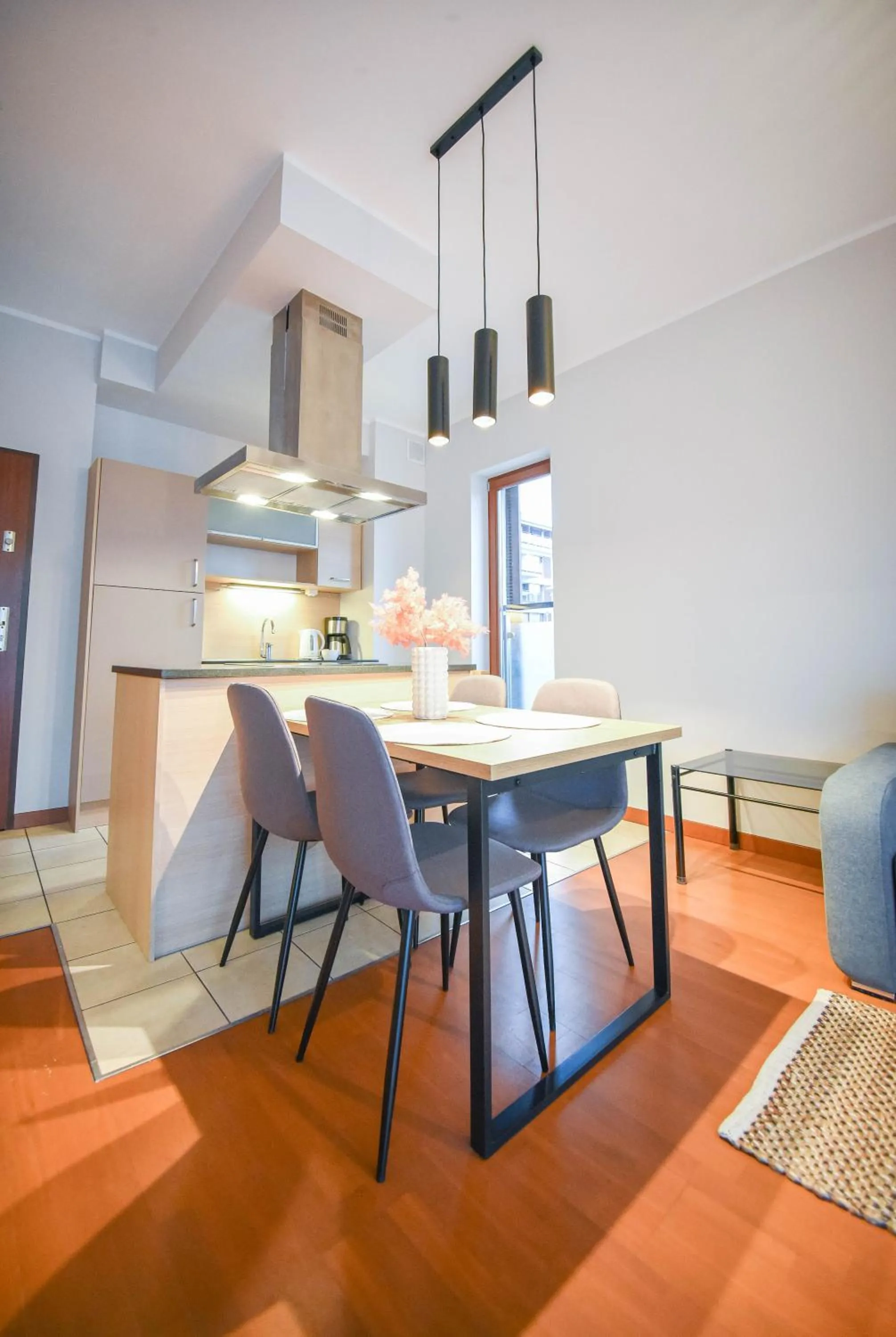 Kitchen or kitchenette in Apartamenty Na Wyspie - Baltic Park - Apartamenty z sypialnią i parkingiem - ul Uzdrowiskowa 24-34
