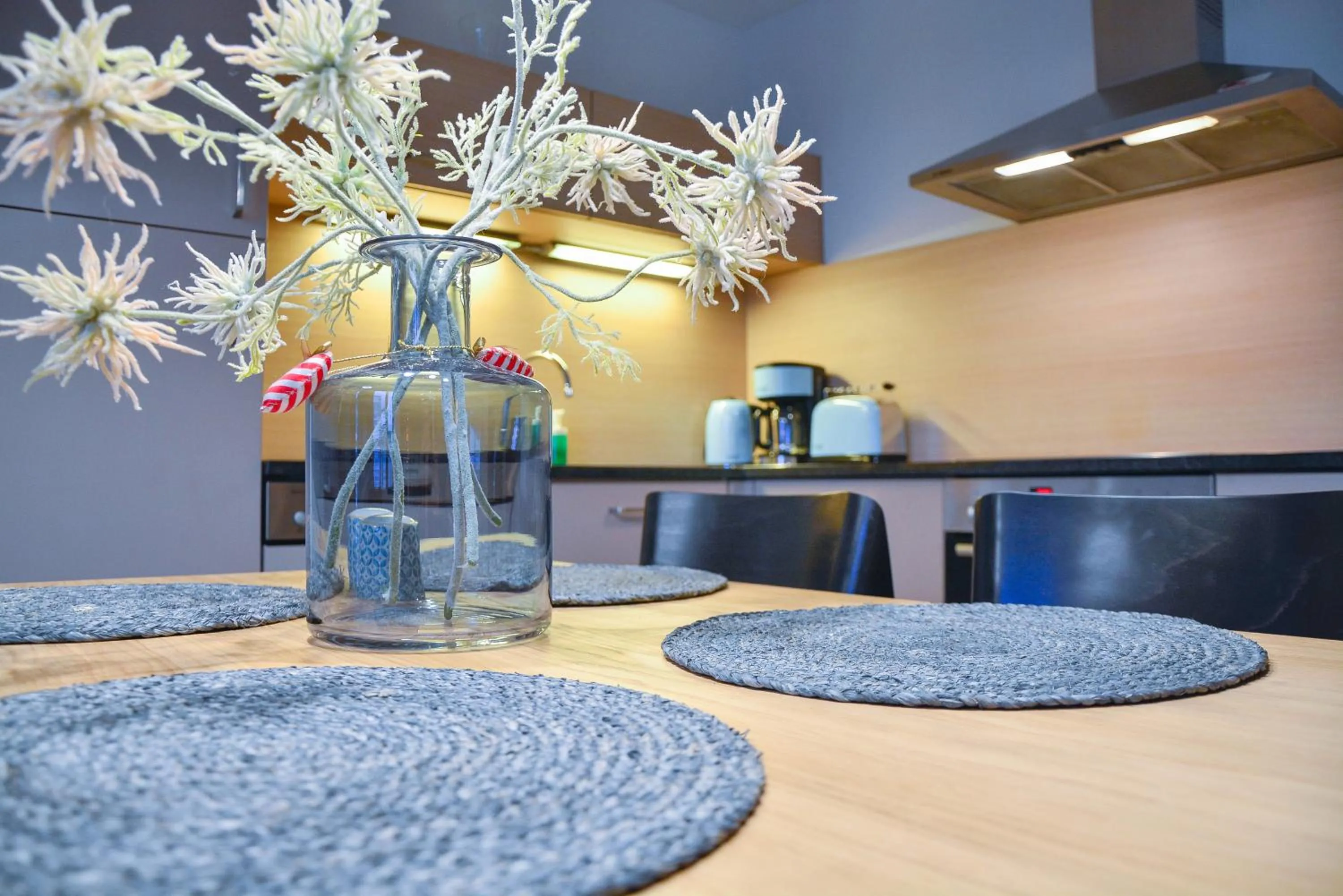 Coffee/tea facilities in Apartamenty Na Wyspie - Baltic Park - Apartamenty z sypialnią i parkingiem - ul Uzdrowiskowa 24-34