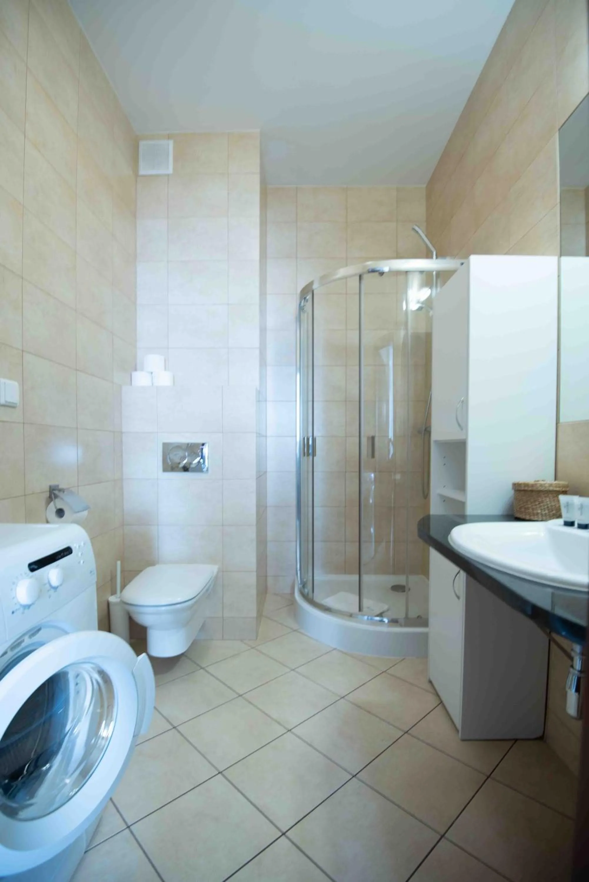 Shower in Apartamenty Na Wyspie - Baltic Park - Apartamenty z sypialnią i parkingiem - ul Uzdrowiskowa 24-34