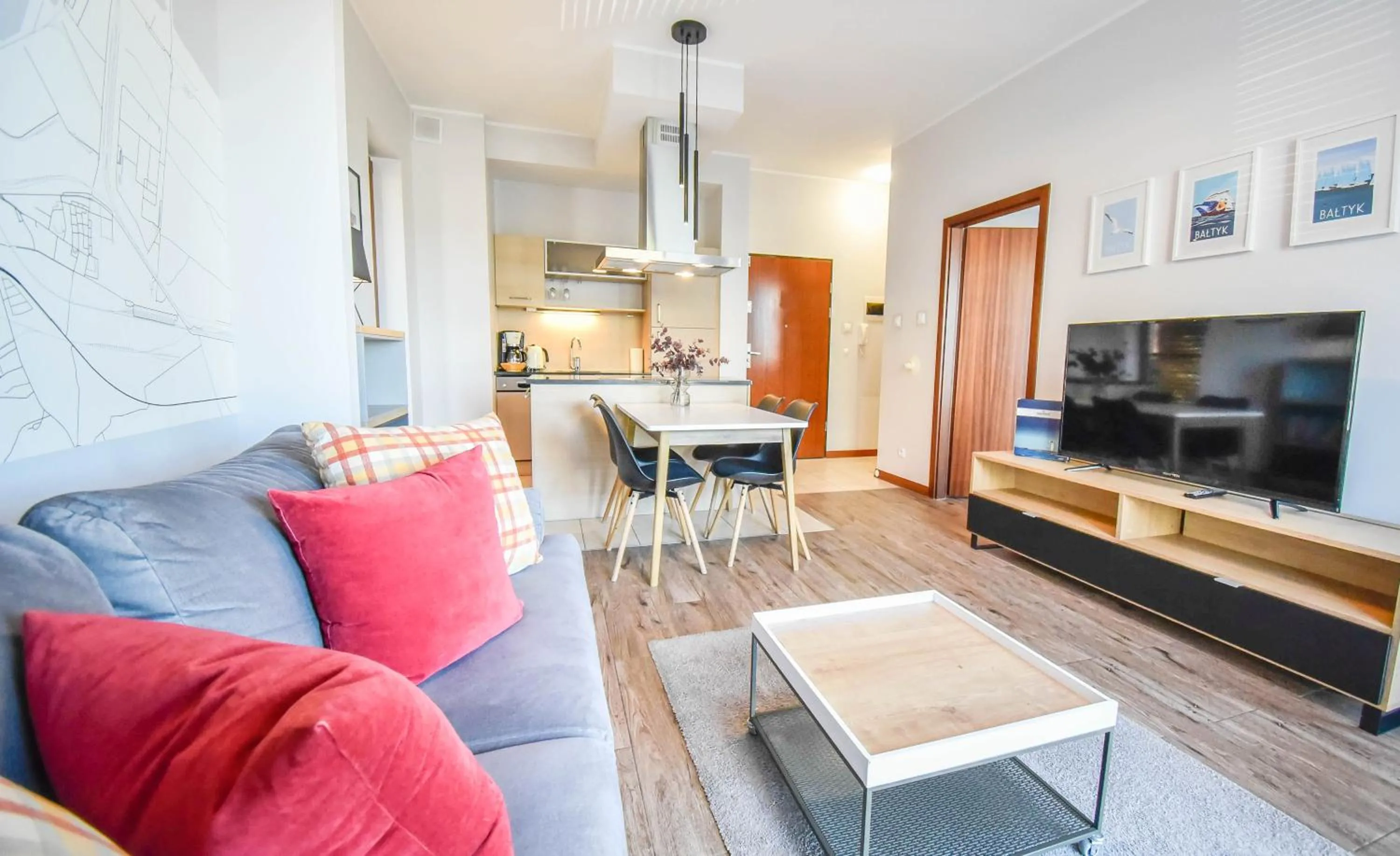 TV and multimedia in Apartamenty Na Wyspie - Baltic Park - Apartamenty z sypialnią i parkingiem - ul Uzdrowiskowa 24-34