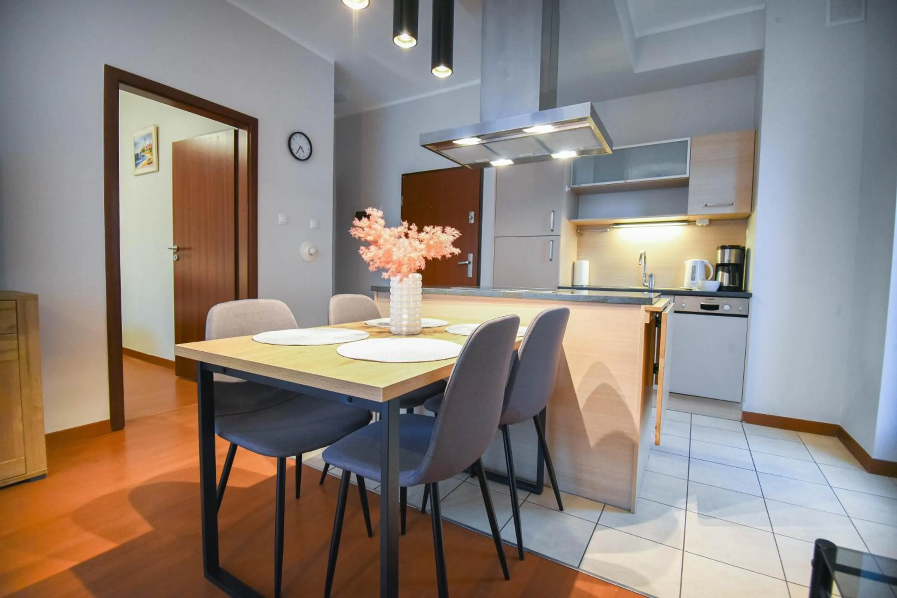 Coffee/tea facilities in Apartamenty Na Wyspie - Baltic Park - Apartamenty z sypialnią i parkingiem - ul Uzdrowiskowa 24-34