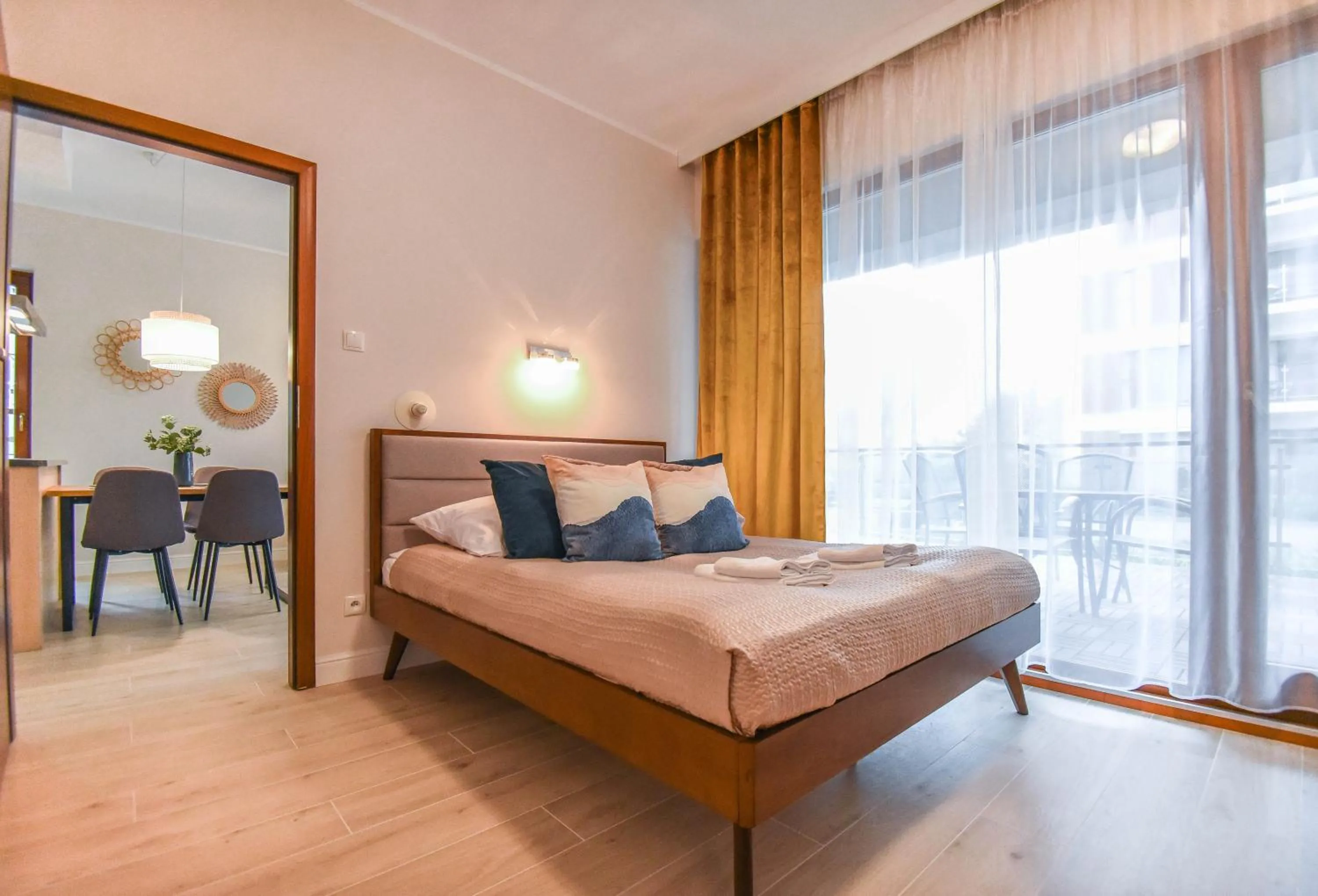 Bedroom, Bed in Apartamenty Na Wyspie - Baltic Park - Apartamenty z sypialnią i parkingiem - ul Uzdrowiskowa 24-34