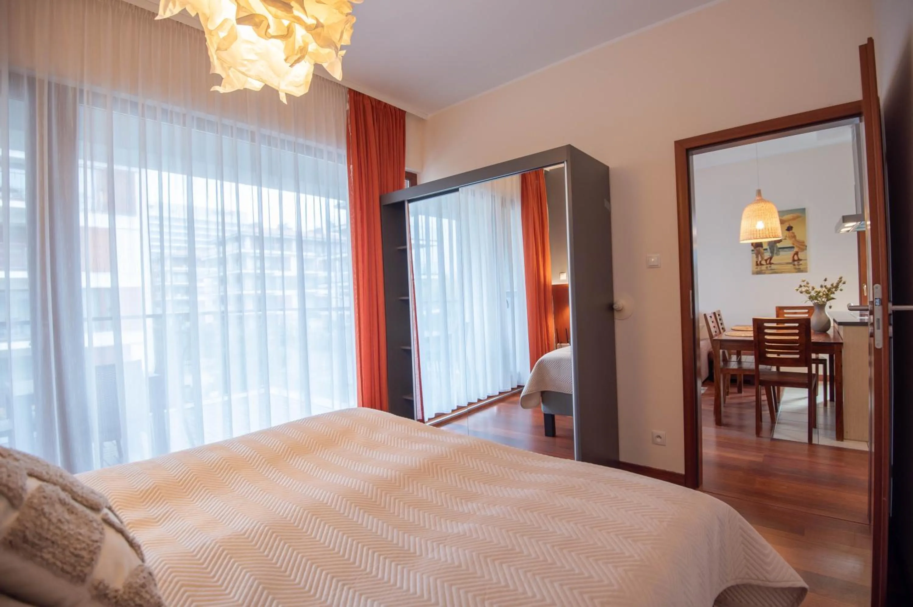 Bed in Apartamenty Na Wyspie - Baltic Park - Apartamenty z sypialnią i parkingiem - ul Uzdrowiskowa 24-34