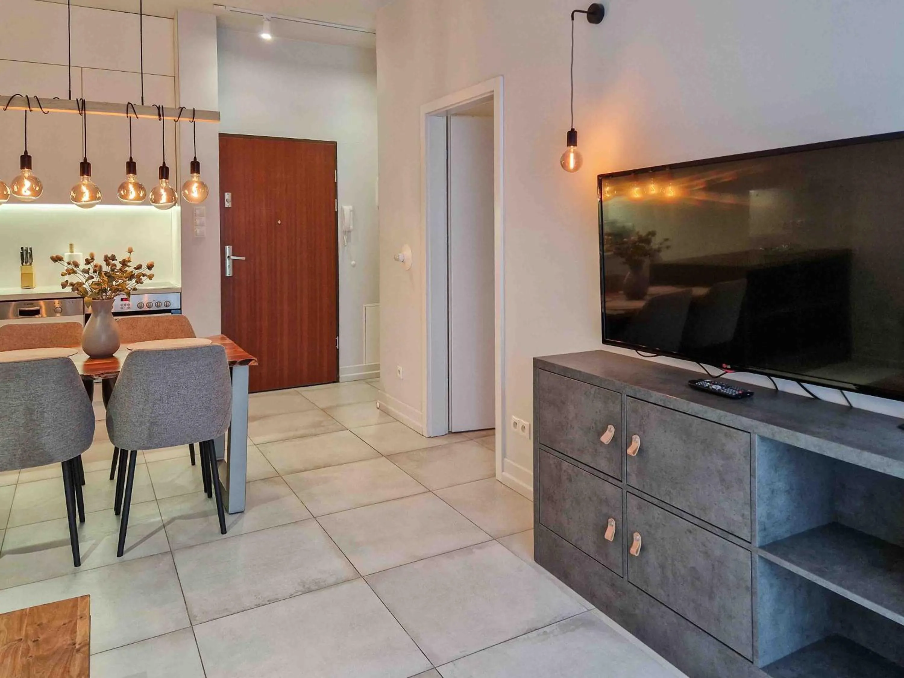 TV and multimedia in Apartamenty Na Wyspie - Baltic Park - Apartamenty z sypialnią i parkingiem - ul Uzdrowiskowa 24-34