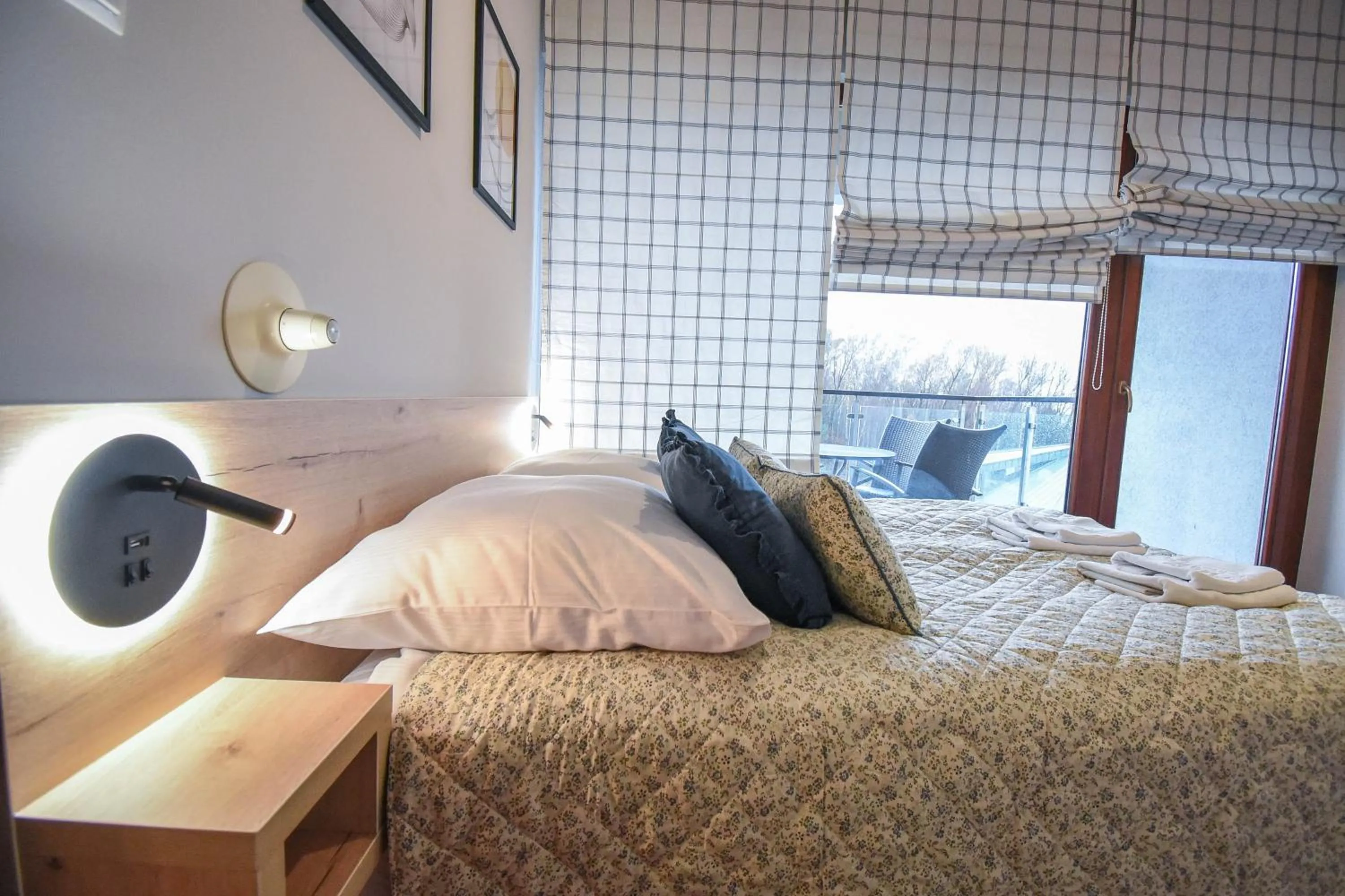 Bed in Apartamenty Na Wyspie - Baltic Park - Apartamenty z sypialnią i parkingiem - ul Uzdrowiskowa 24-34