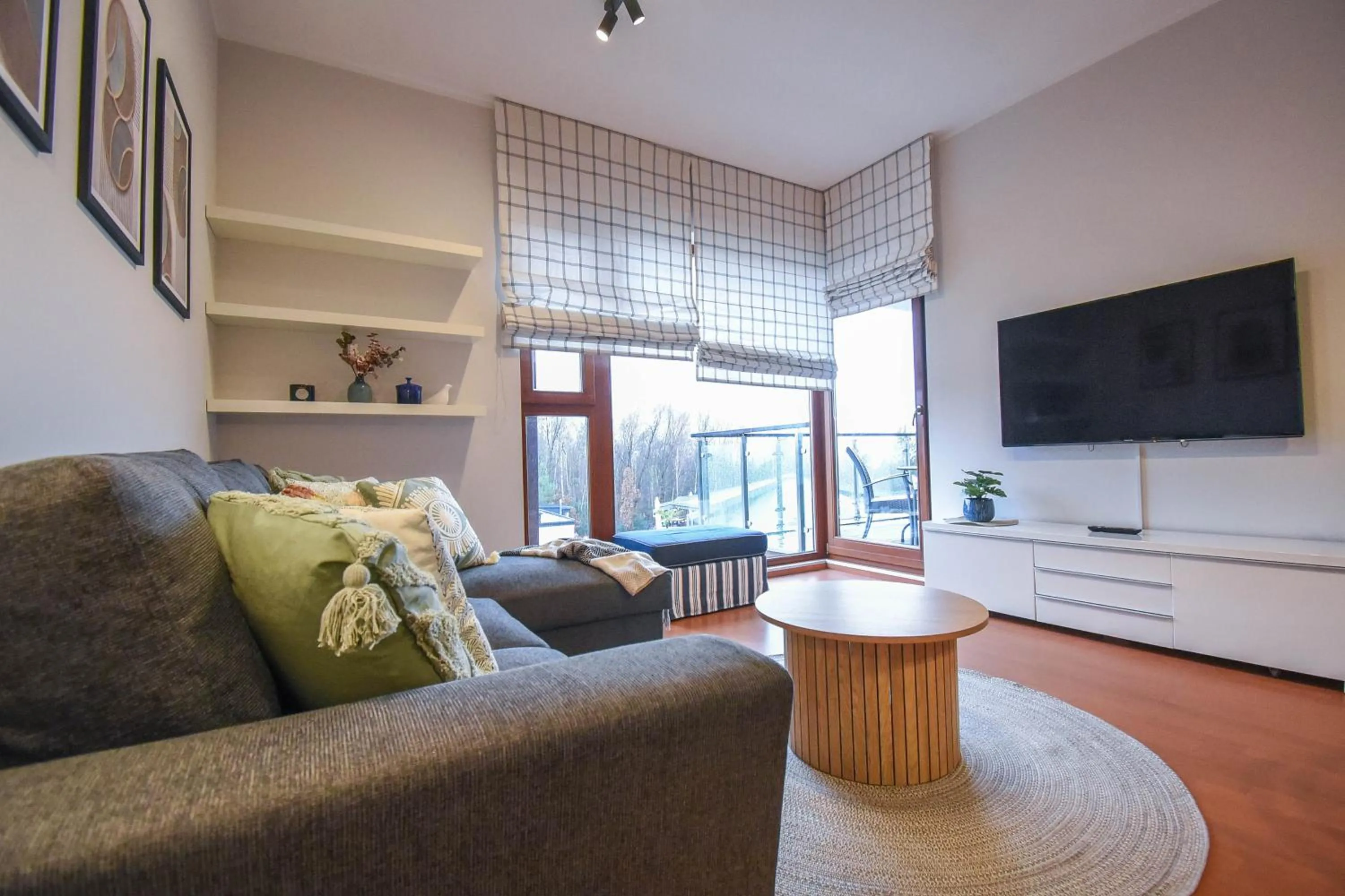 TV and multimedia in Apartamenty Na Wyspie - Baltic Park - Apartamenty z sypialnią i parkingiem - ul Uzdrowiskowa 24-34