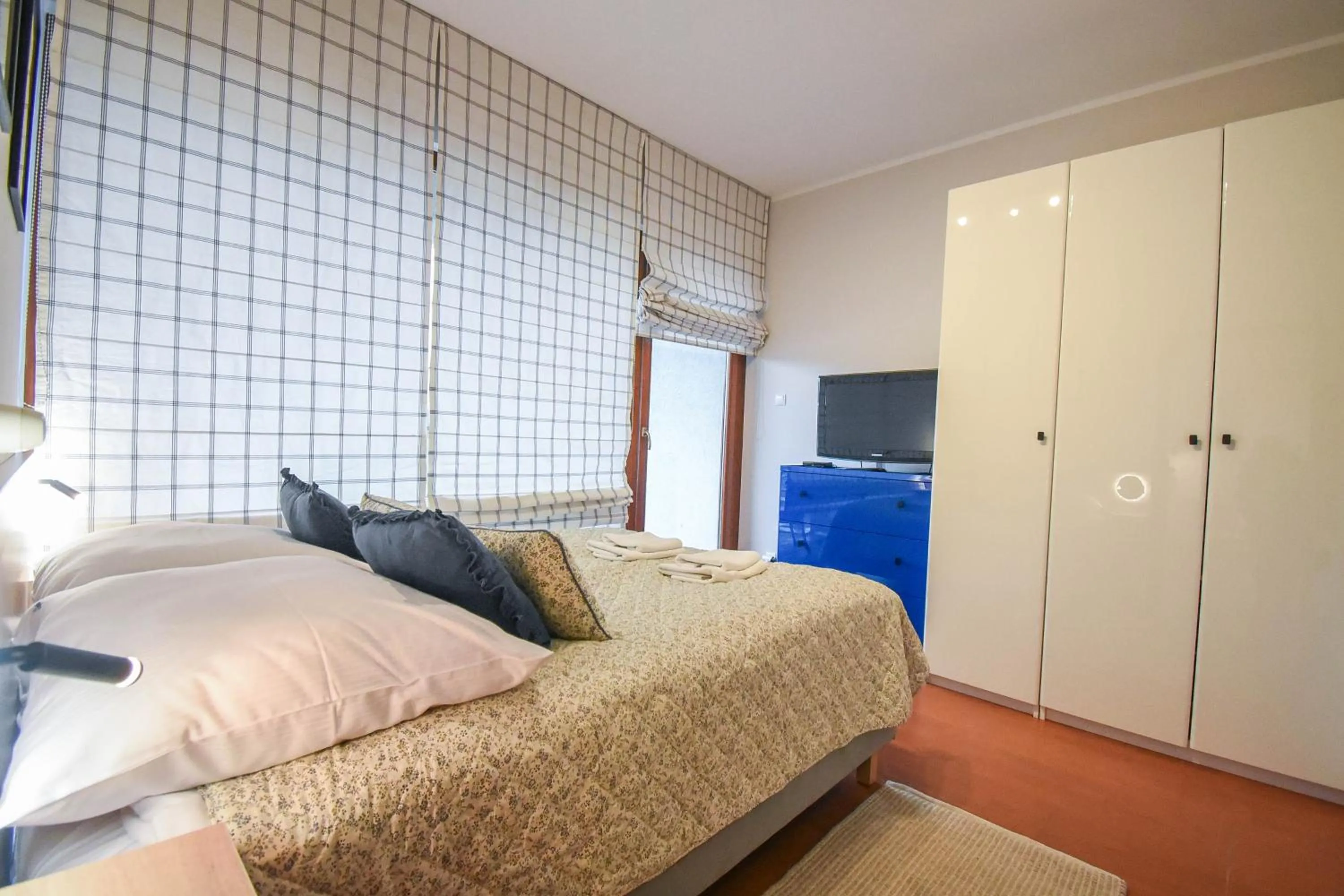 Bed in Apartamenty Na Wyspie - Baltic Park - Apartamenty z sypialnią i parkingiem - ul Uzdrowiskowa 24-34